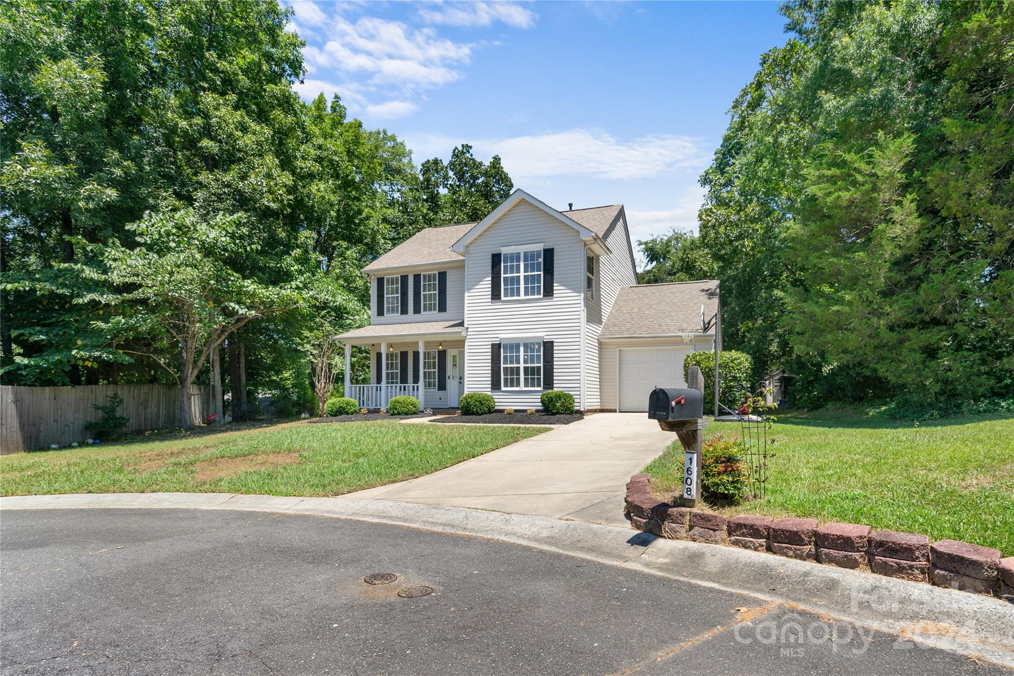 1608 Ingleside Court