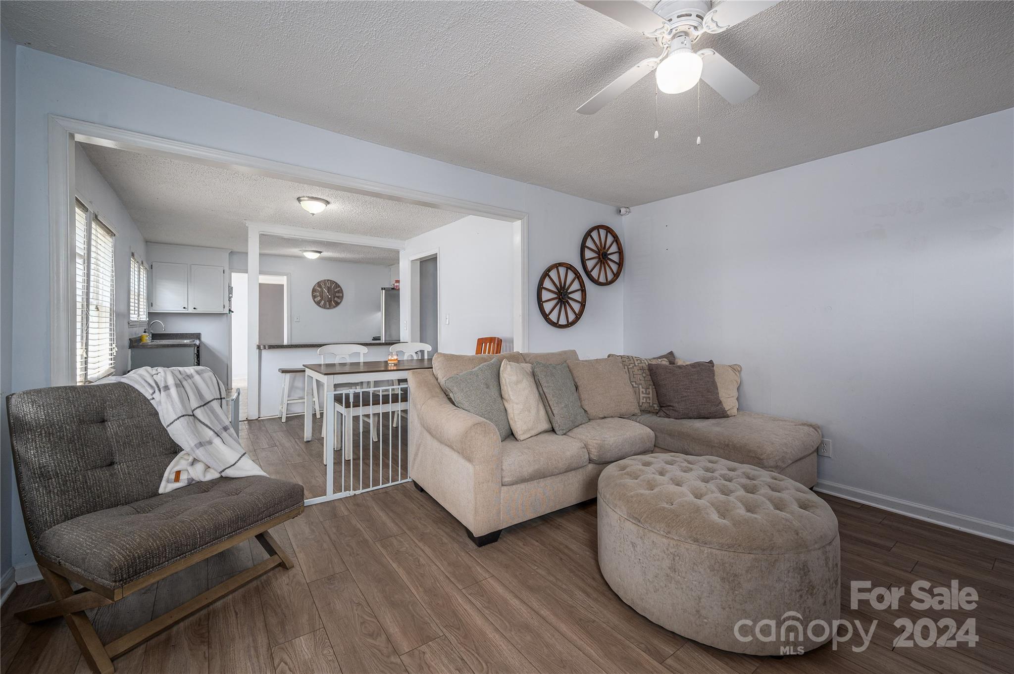 1537 N Piedmont Avenue