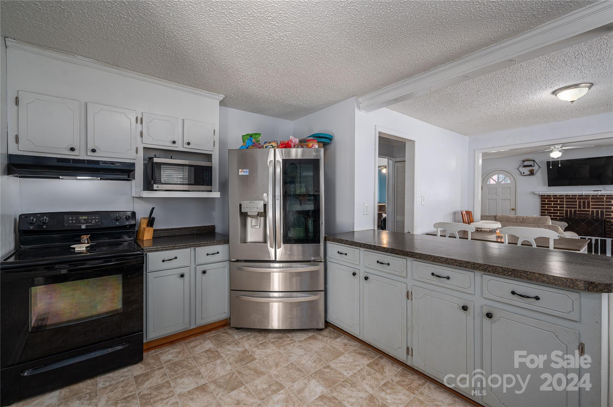 1537 N Piedmont Avenue