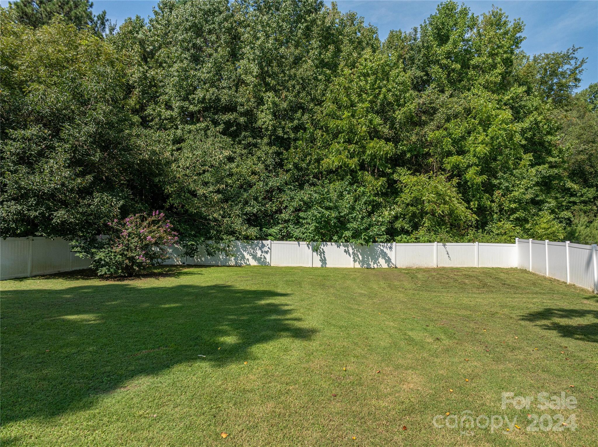 1537 N Piedmont Avenue