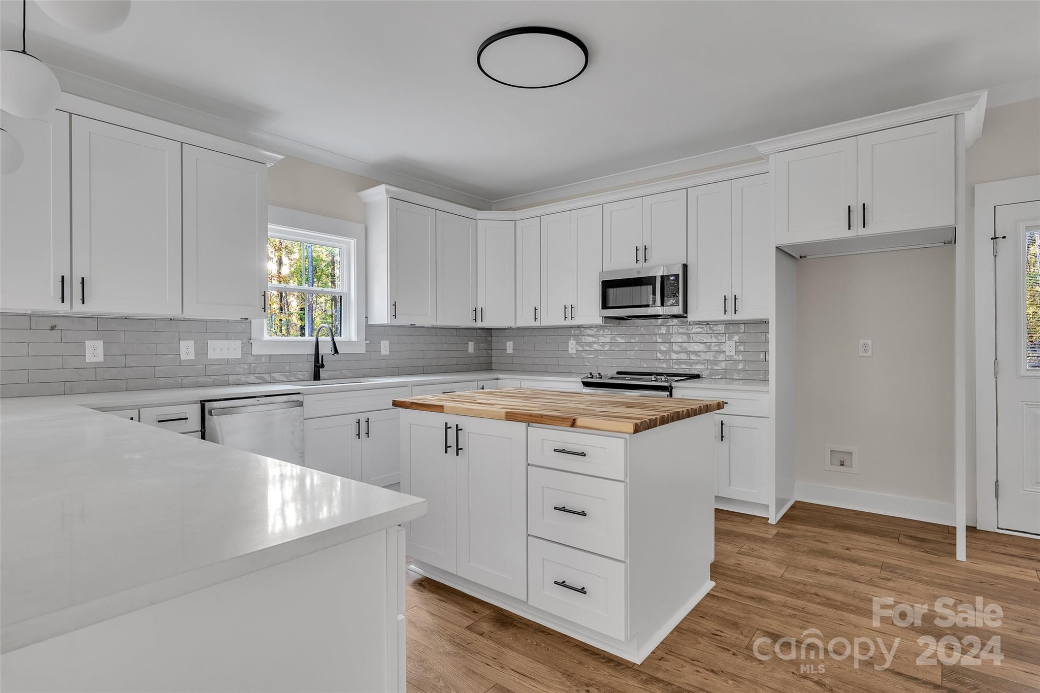 3008 Quiet Lane