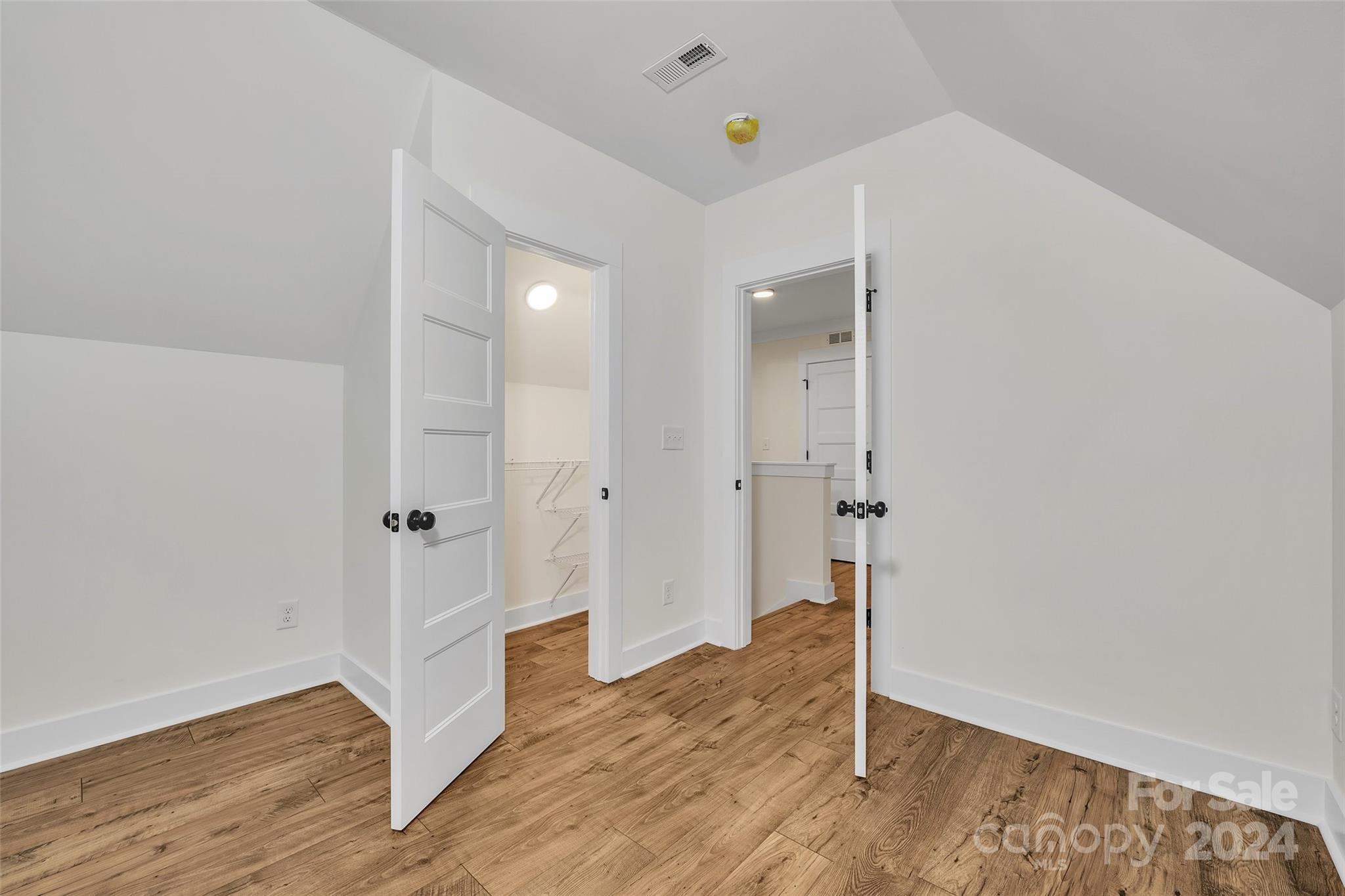 3008 Quiet Lane