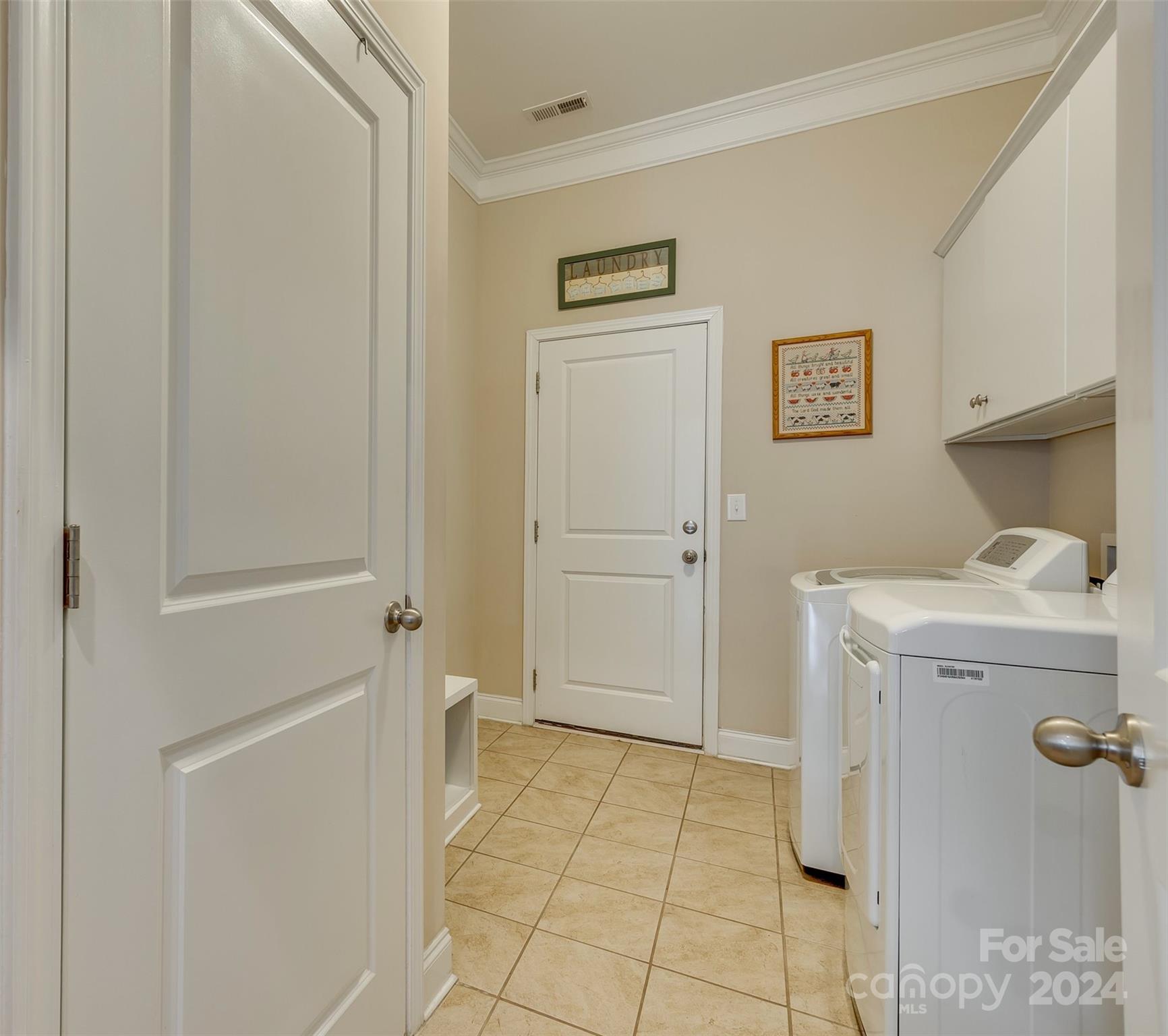 1125 Jack Pine Road