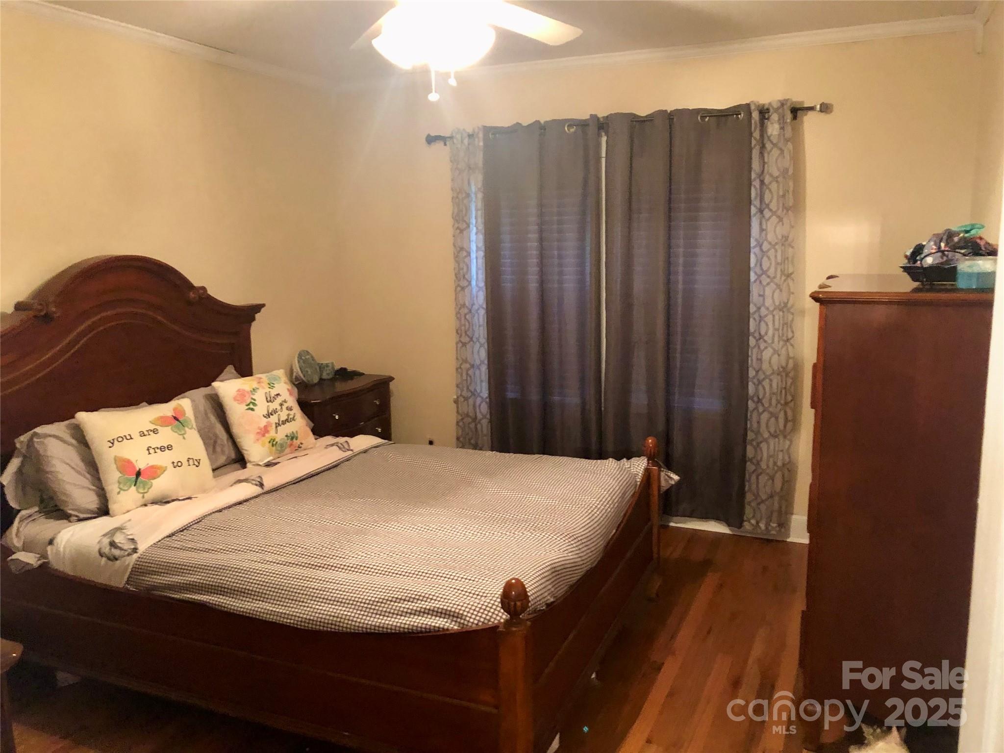 406 Blackmon Street N