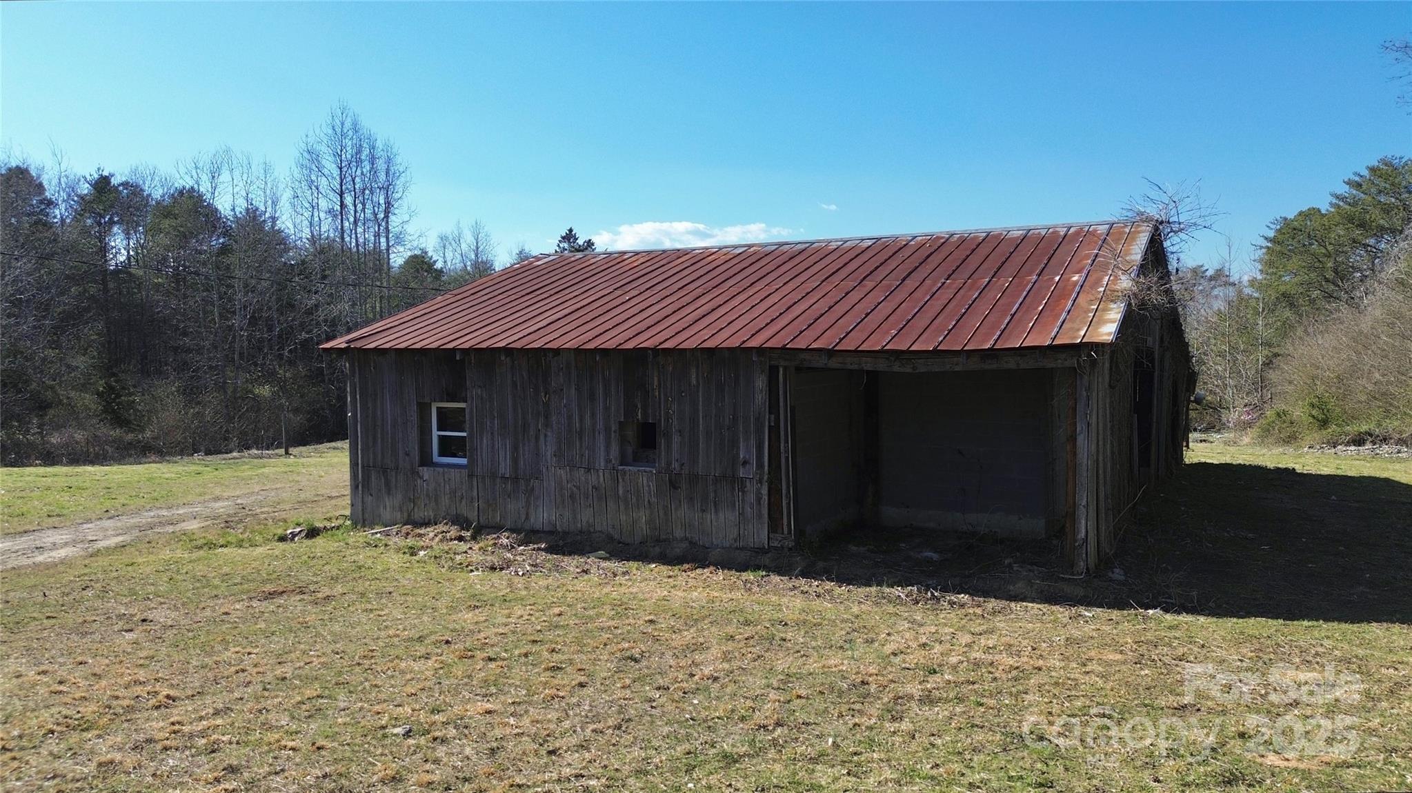2159 Greenleaf Road