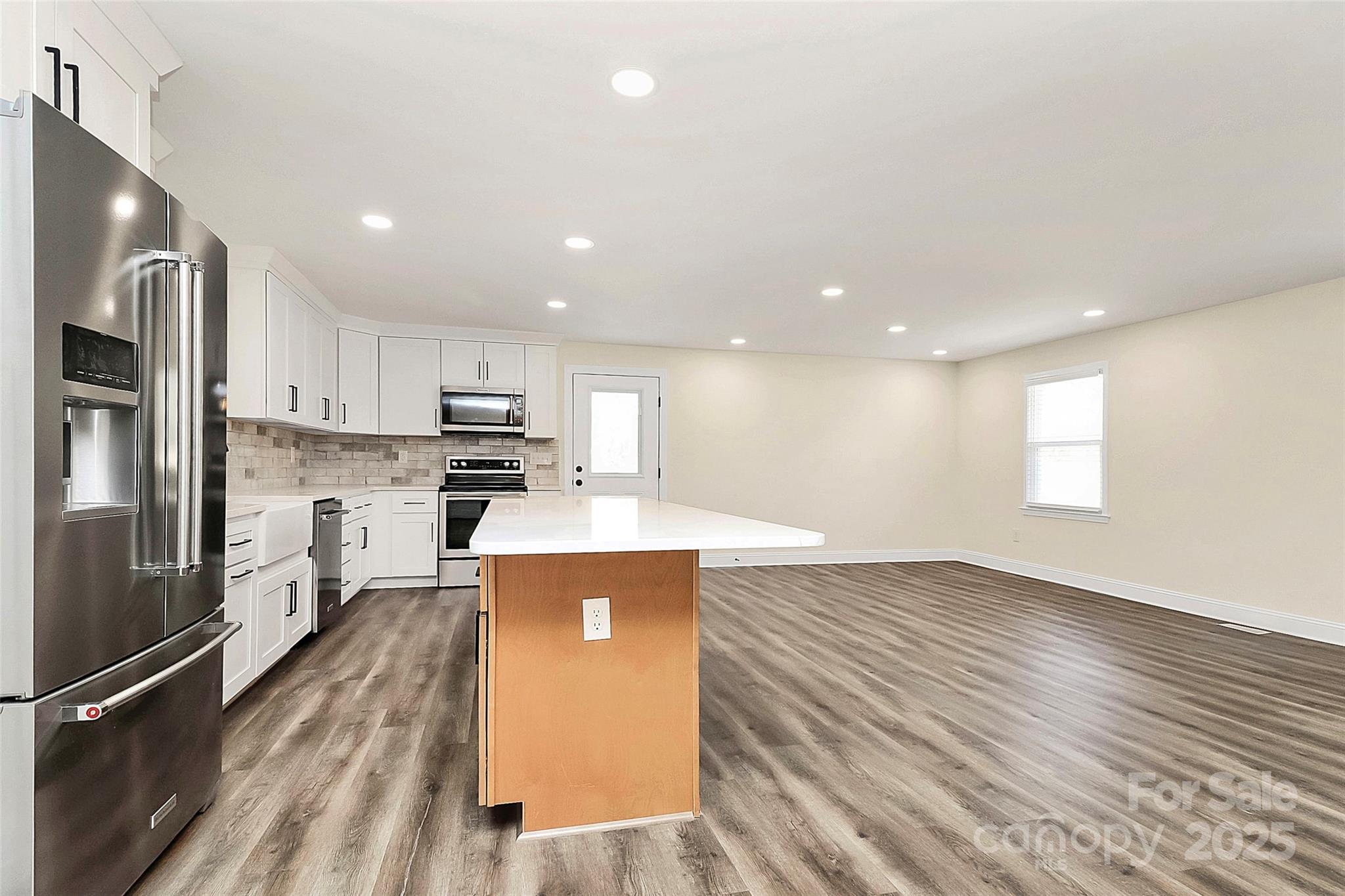 2159 Greenleaf Road