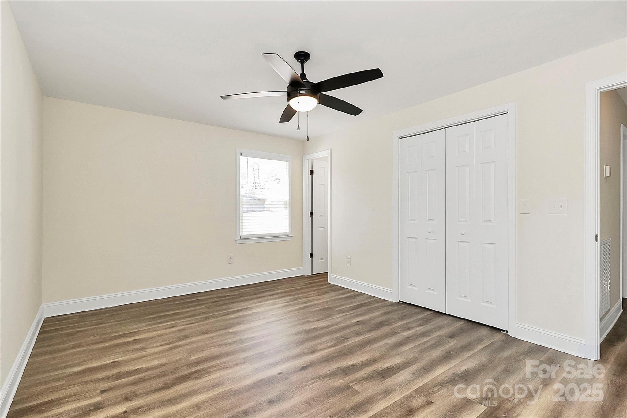 2159 Greenleaf Road