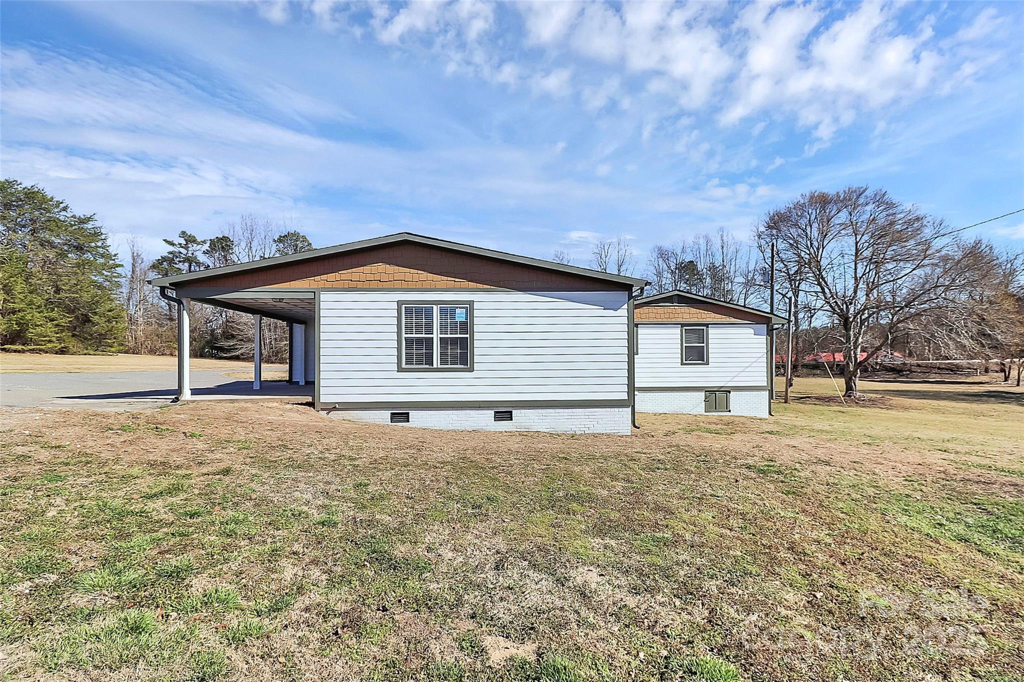 2159 Greenleaf Road