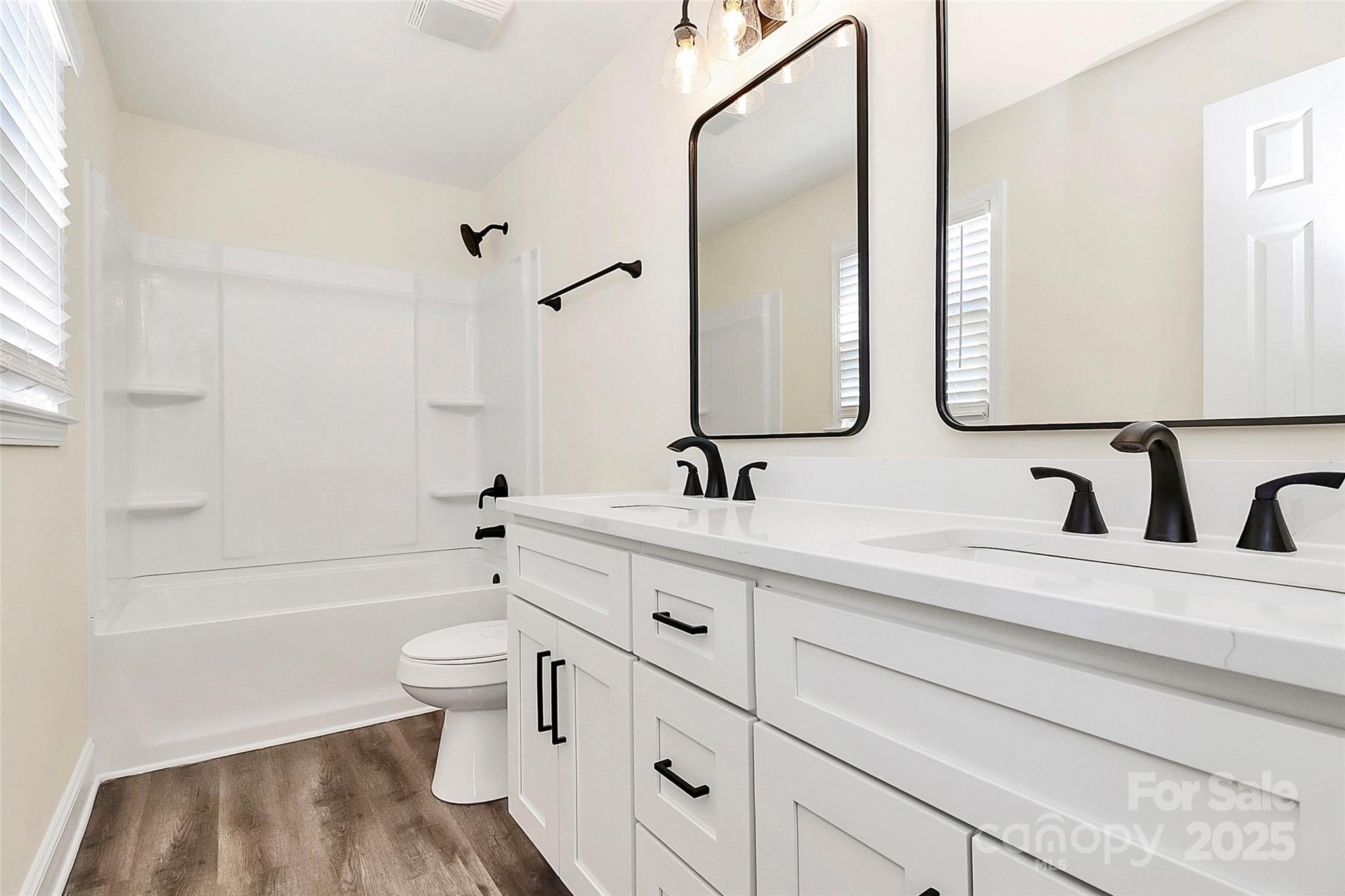 2159 Greenleaf Road
