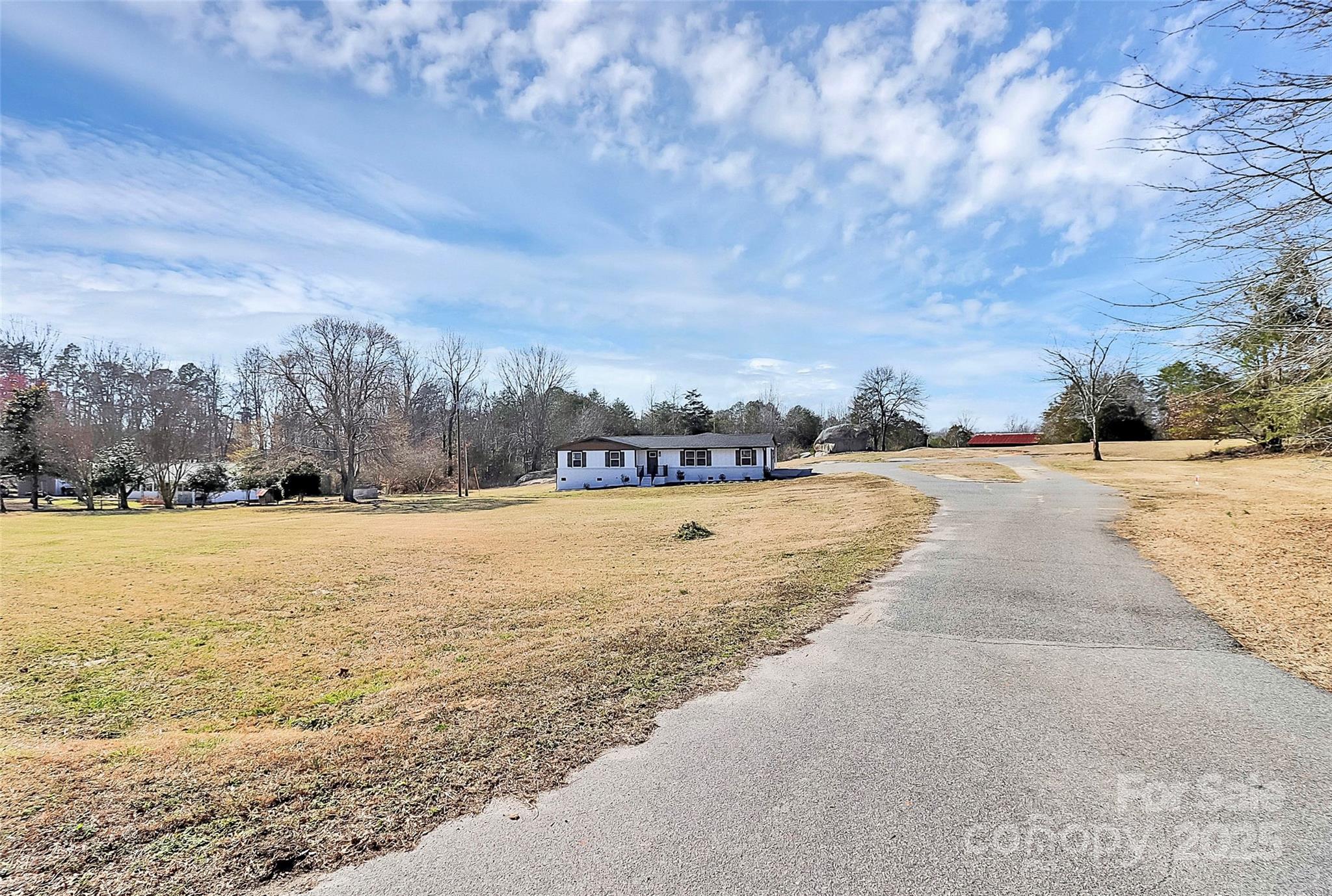 2159 Greenleaf Road