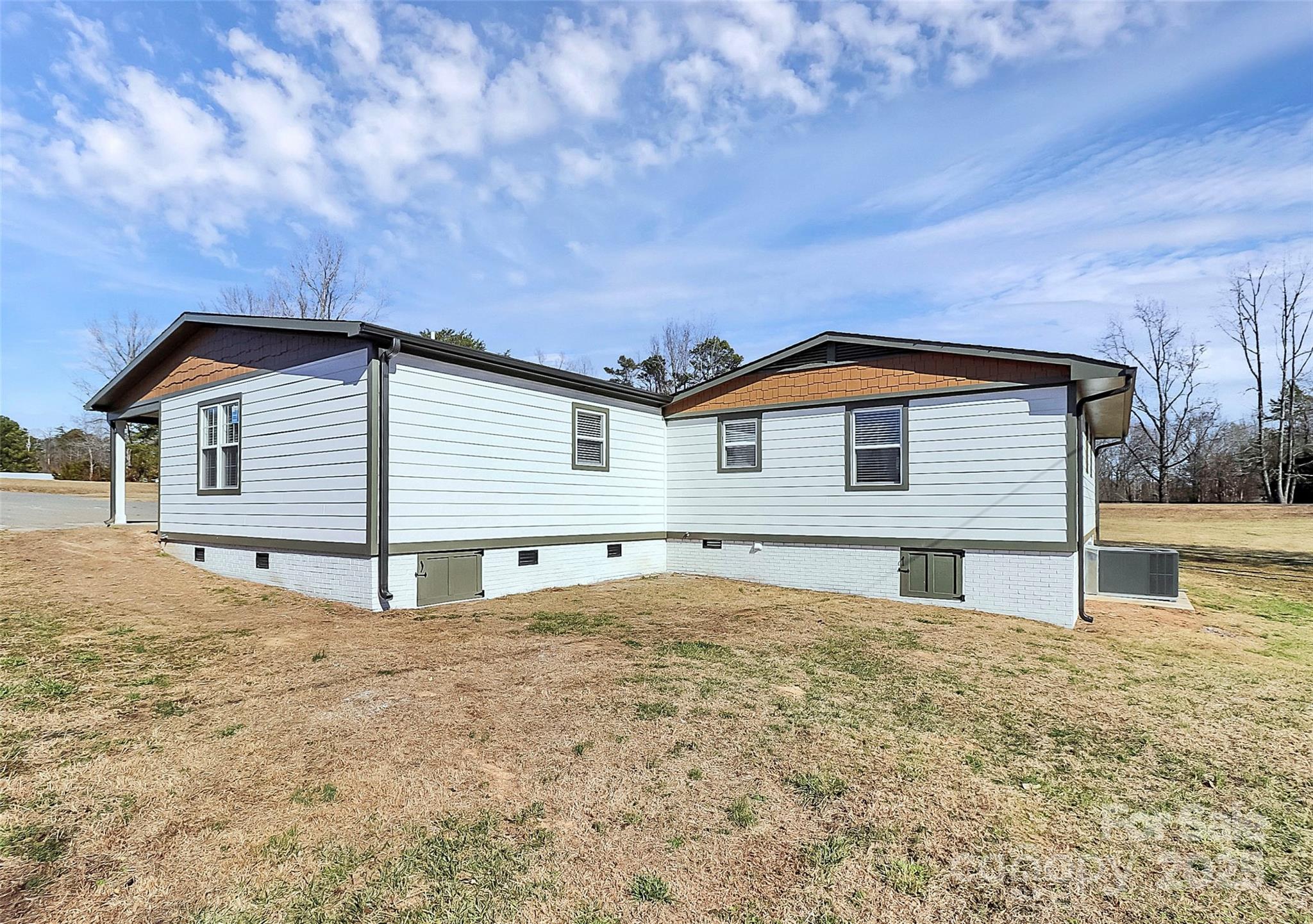 2159 Greenleaf Road