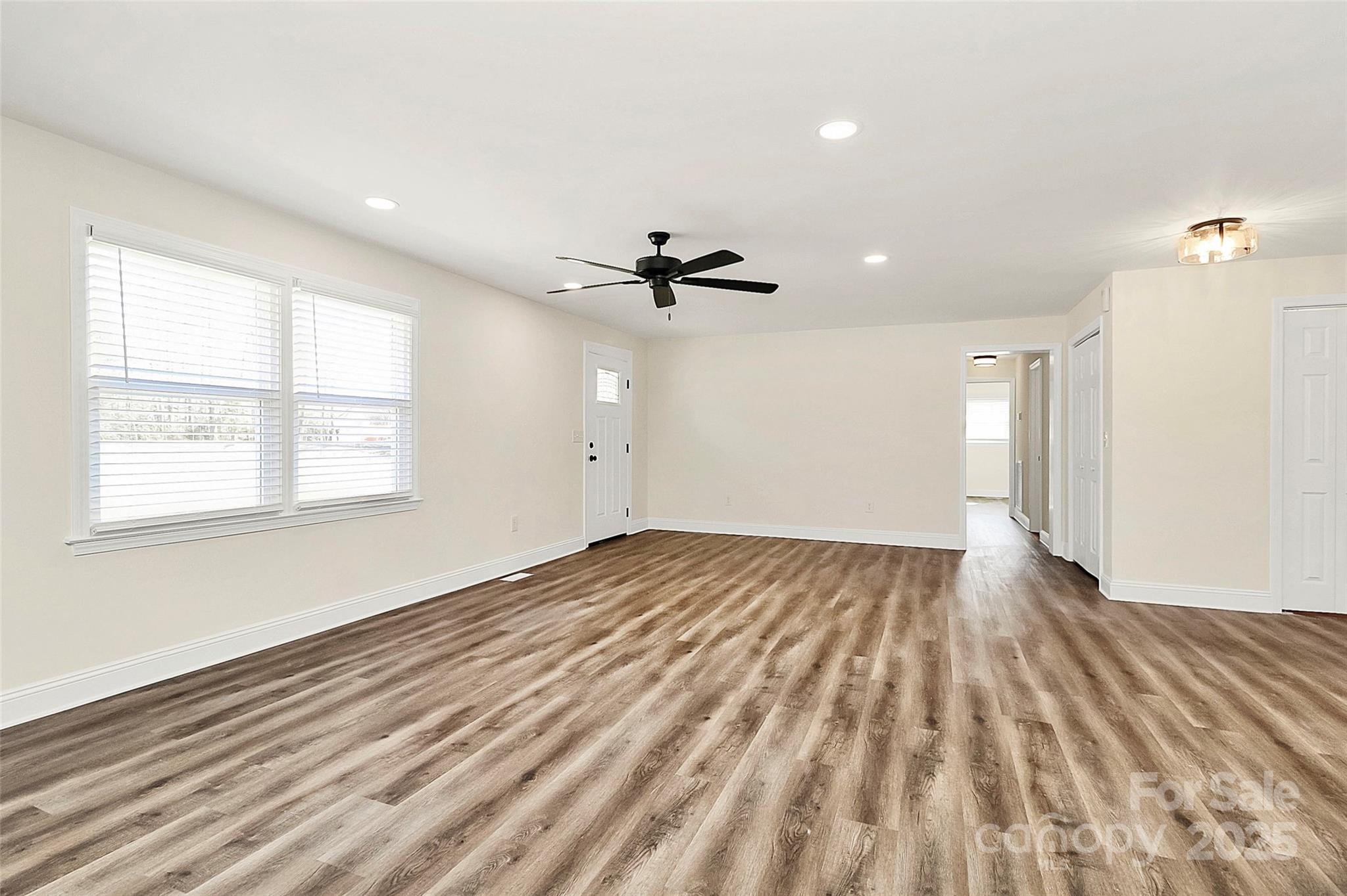 2159 Greenleaf Road