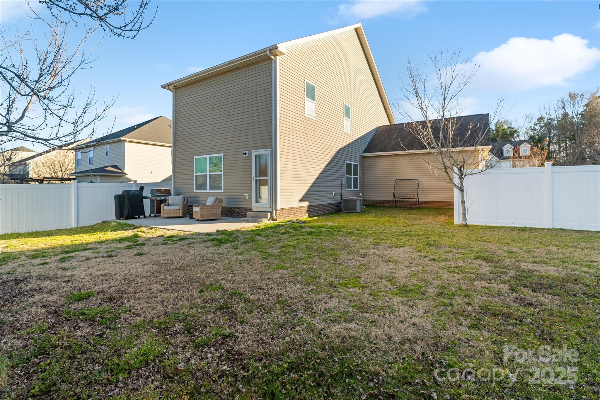 1065 Ellis Pond Drive