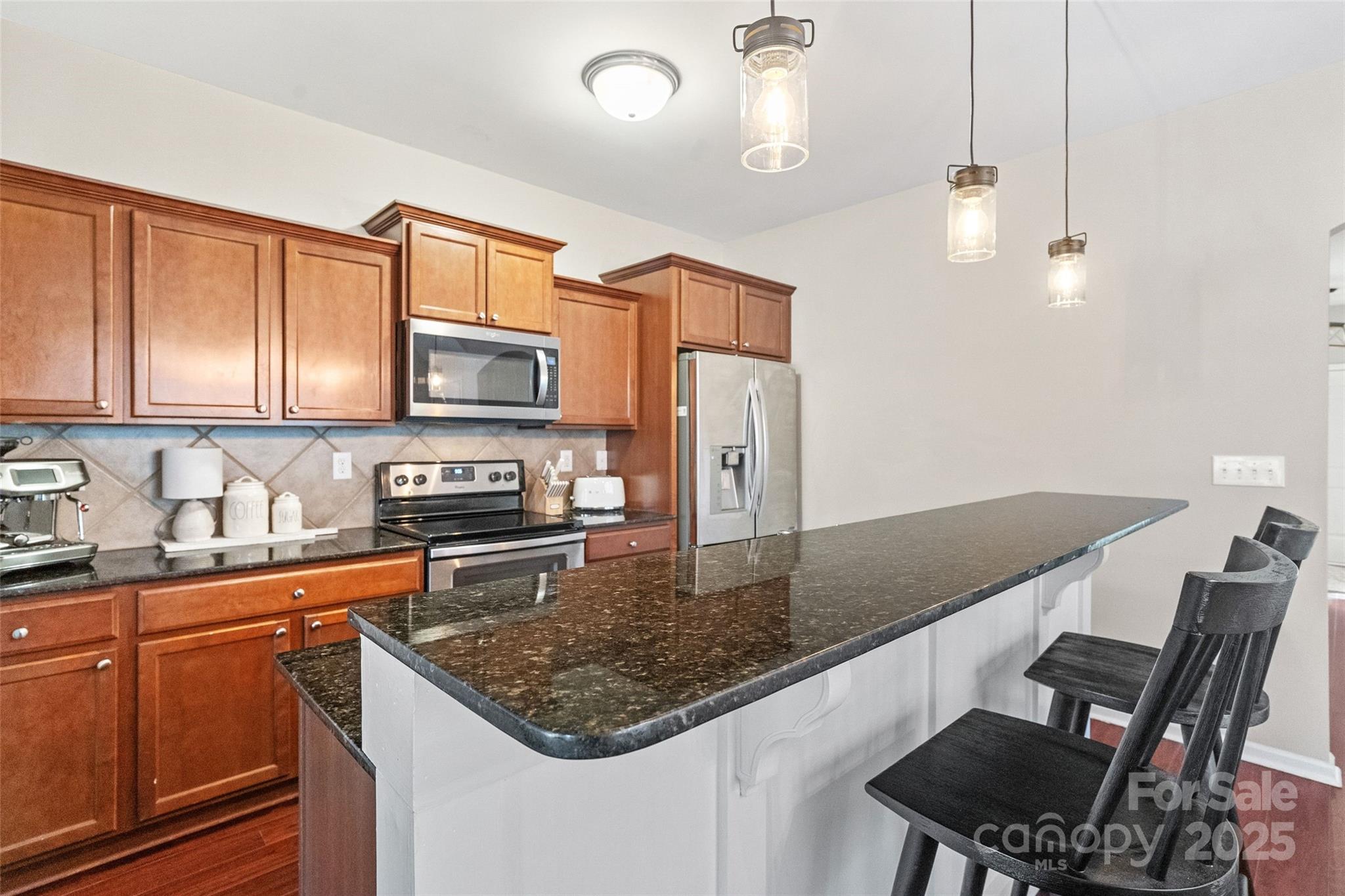 1065 Ellis Pond Drive