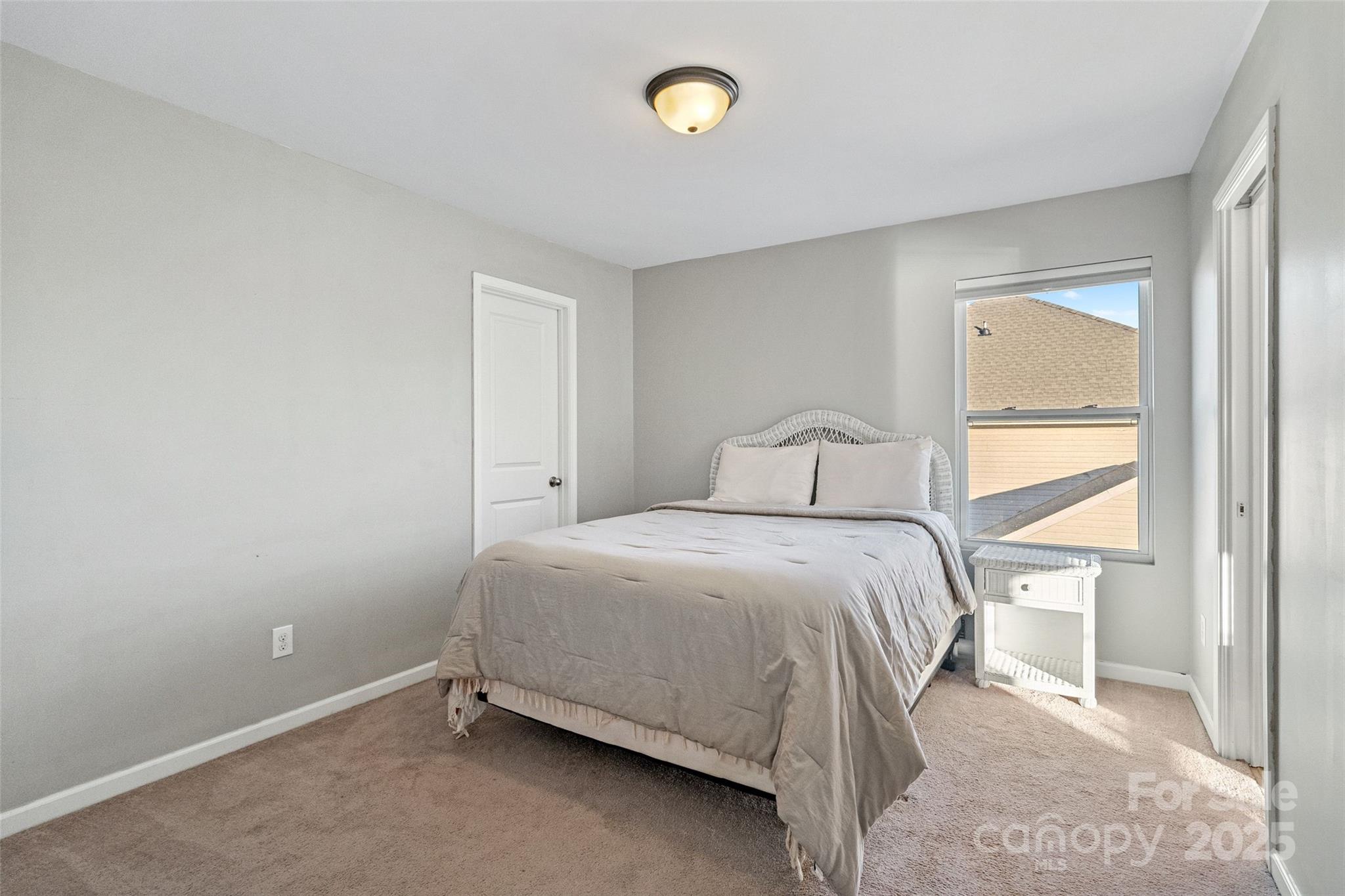 1065 Ellis Pond Drive