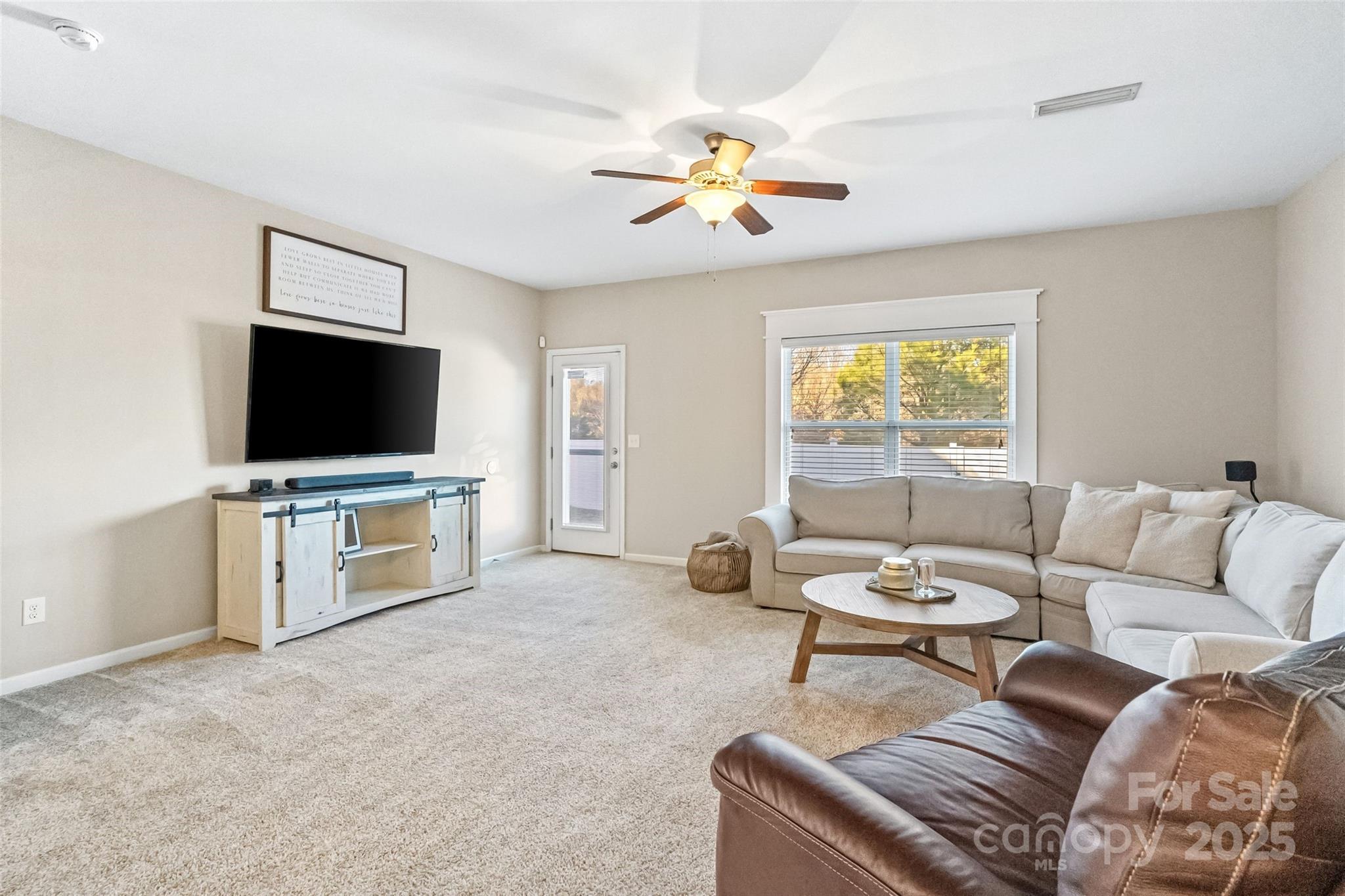1065 Ellis Pond Drive