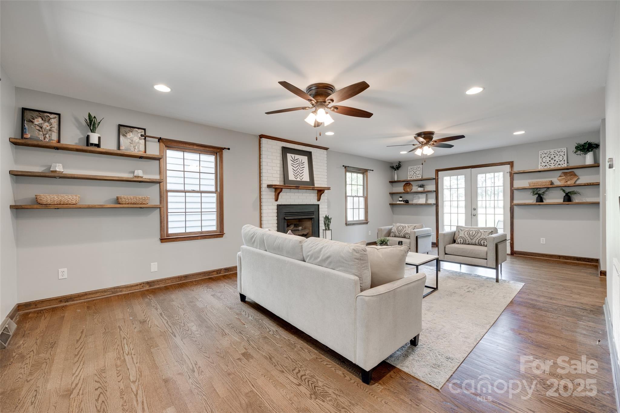 6688 Pine Forest Drive