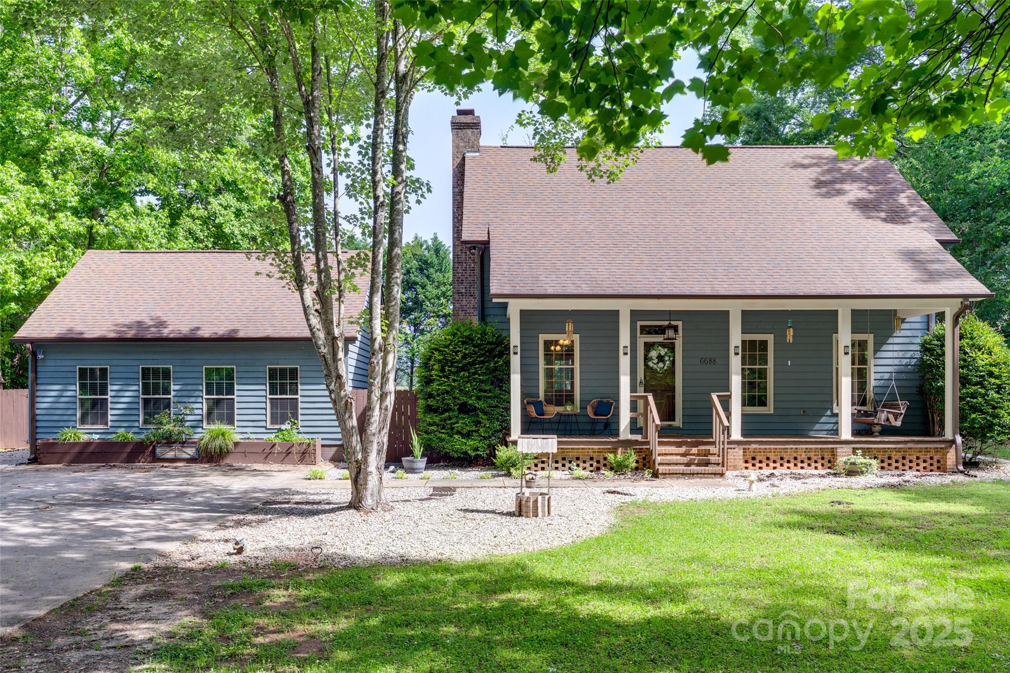 6688 Pine Forest Drive