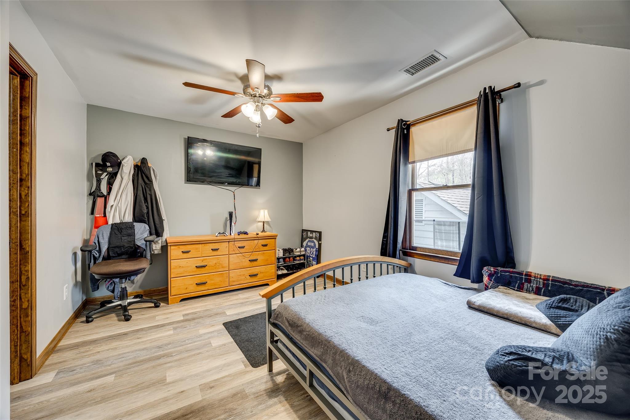 6688 Pine Forest Drive