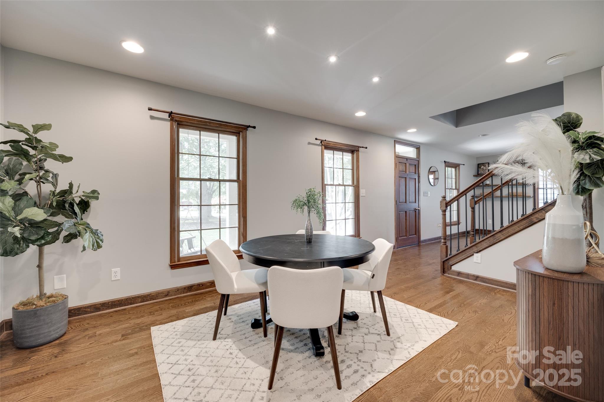 6688 Pine Forest Drive