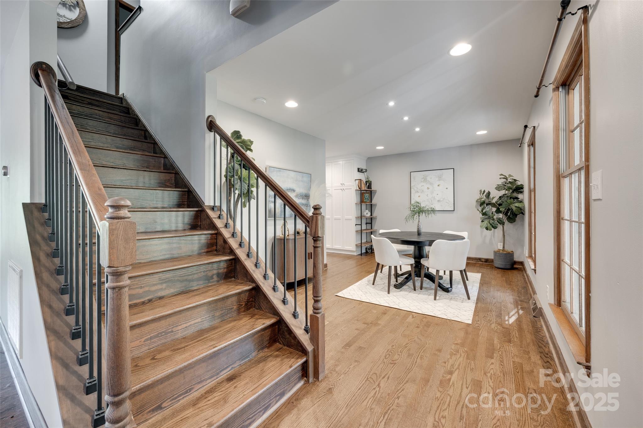 6688 Pine Forest Drive