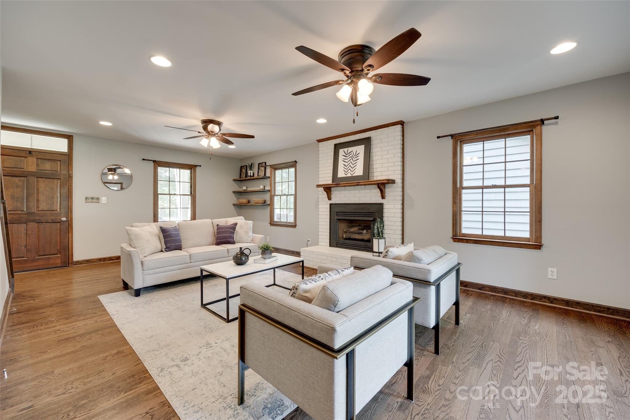 6688 Pine Forest Drive