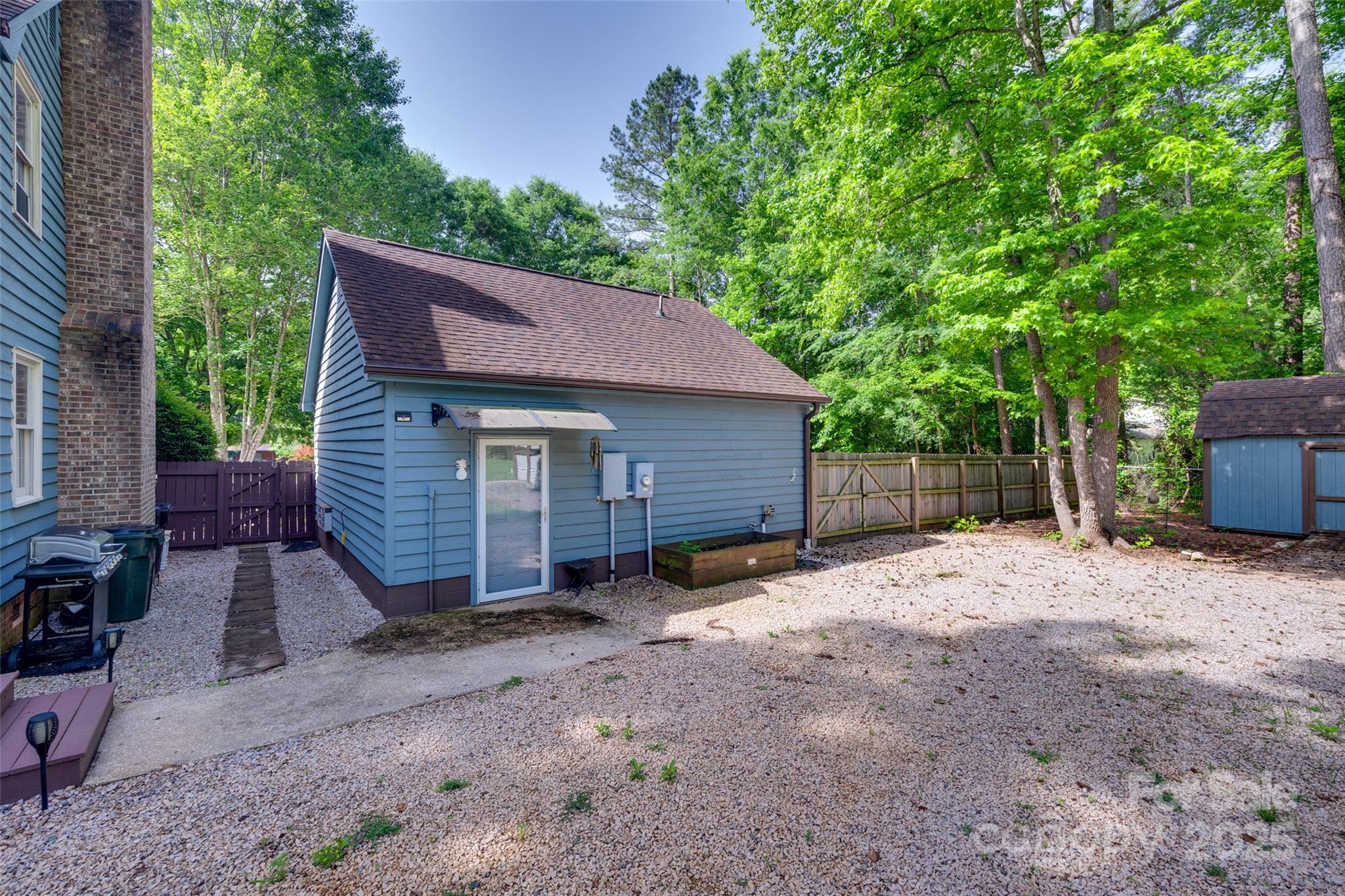 6688 Pine Forest Drive