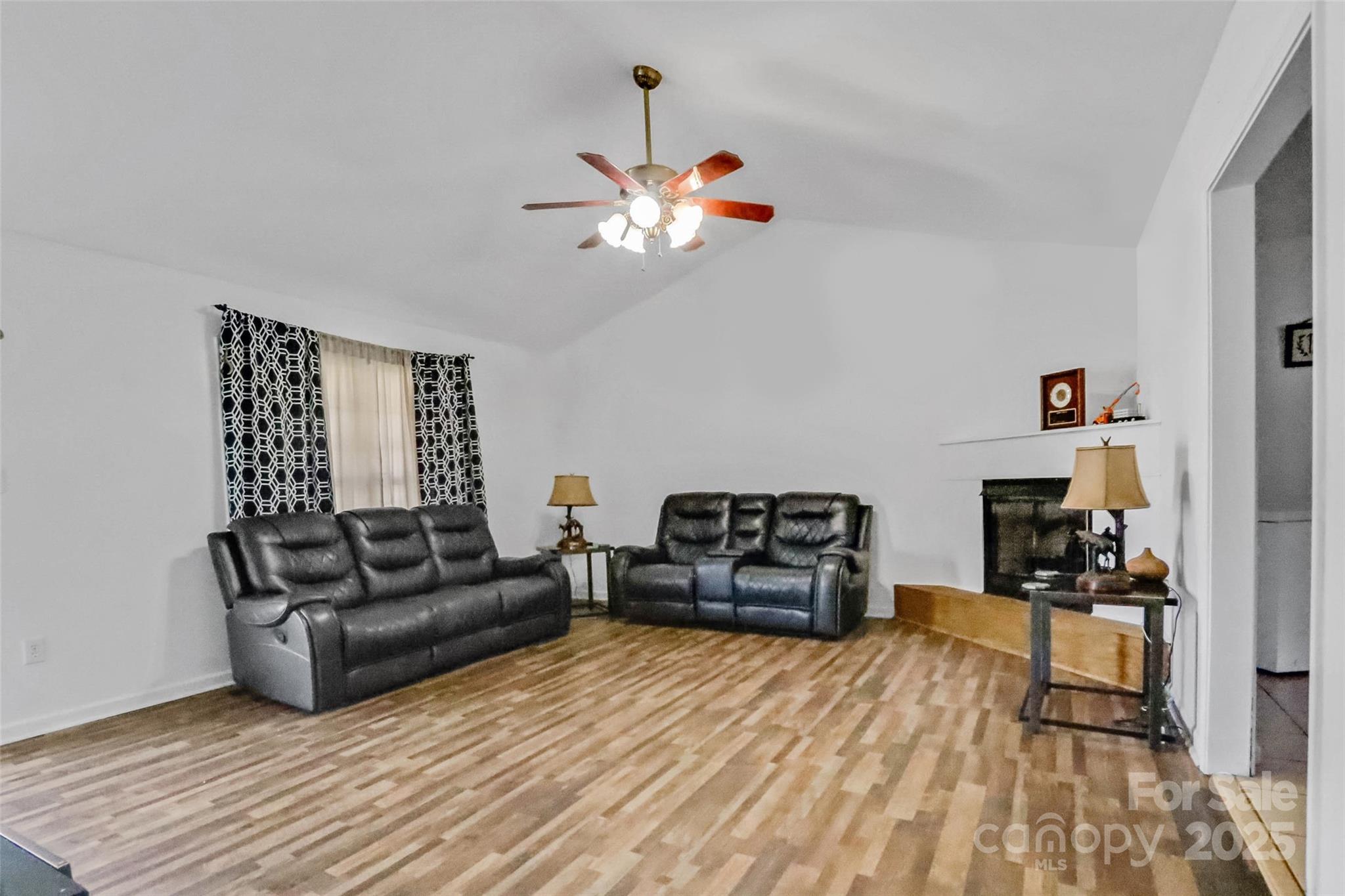 705 Sagrada Drive