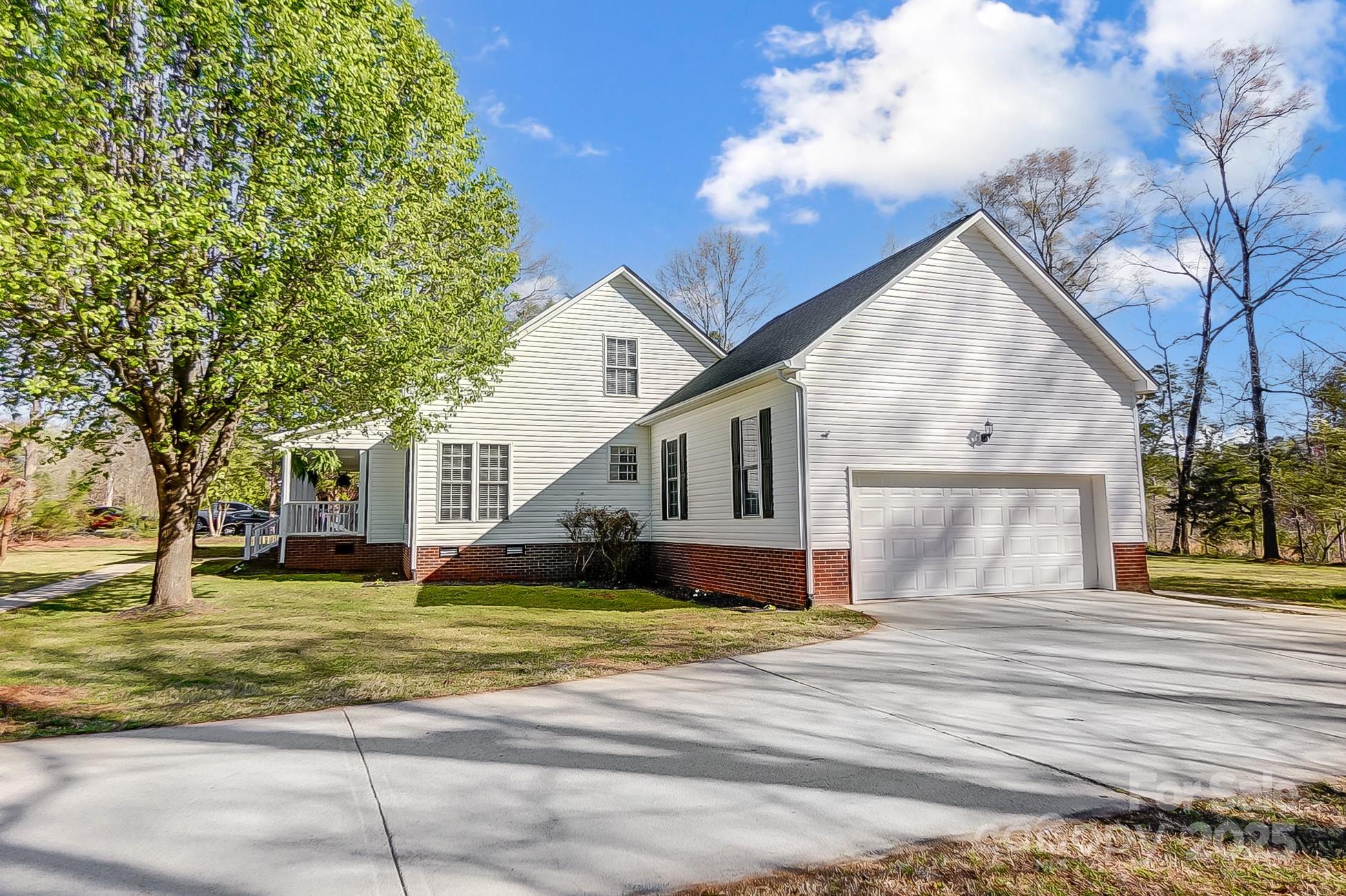 737 Sanside Drive