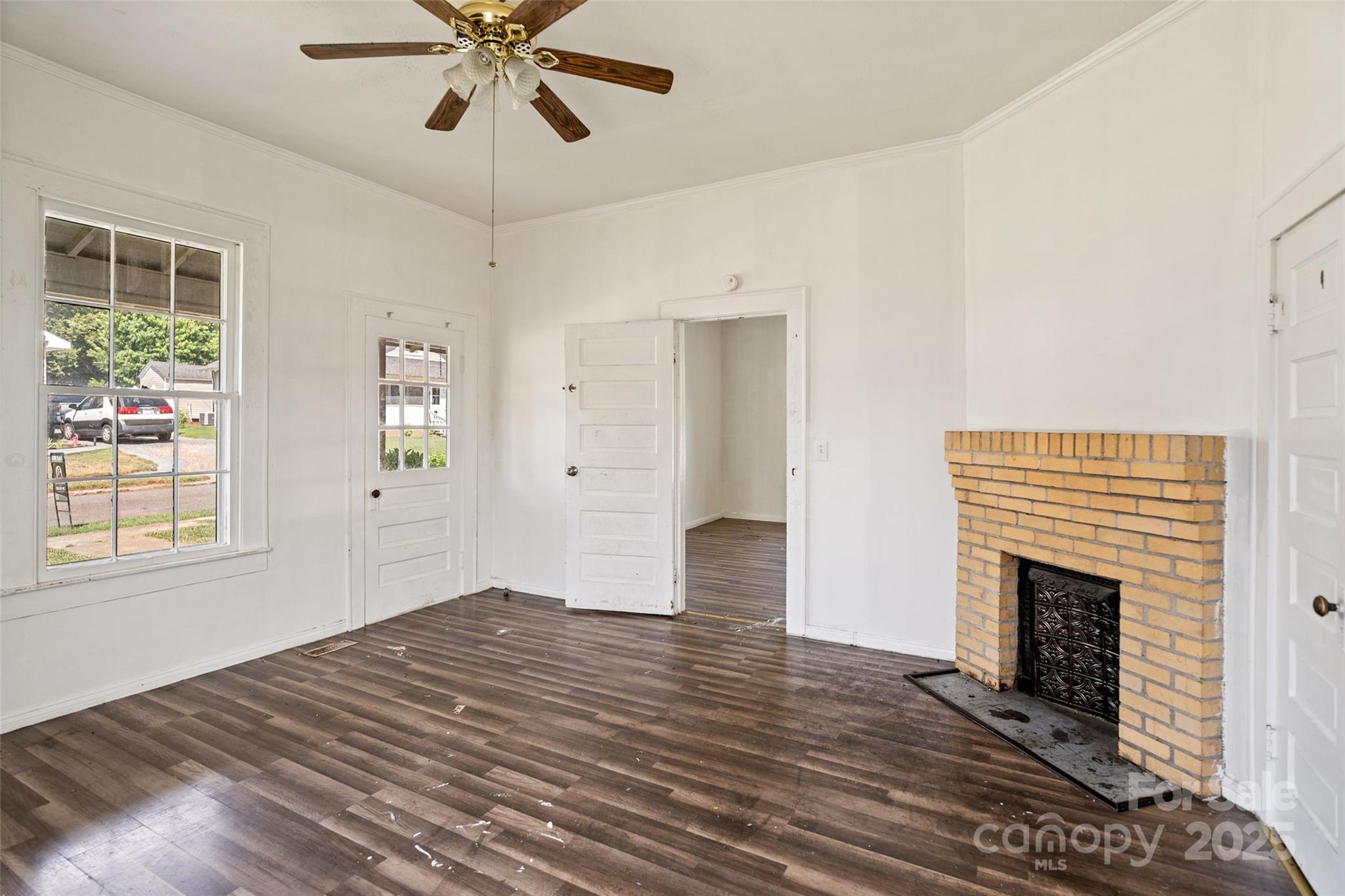404 Community Street
