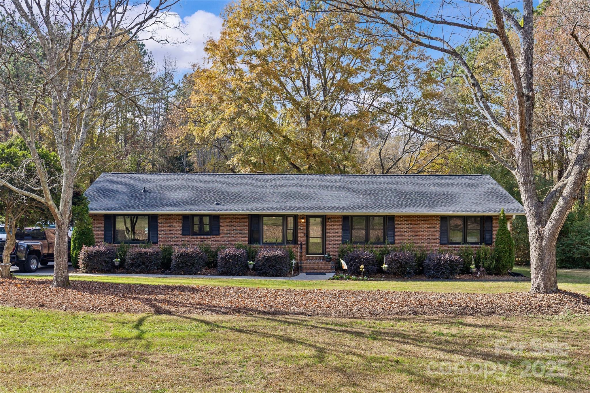 1949 Candlewick Drive