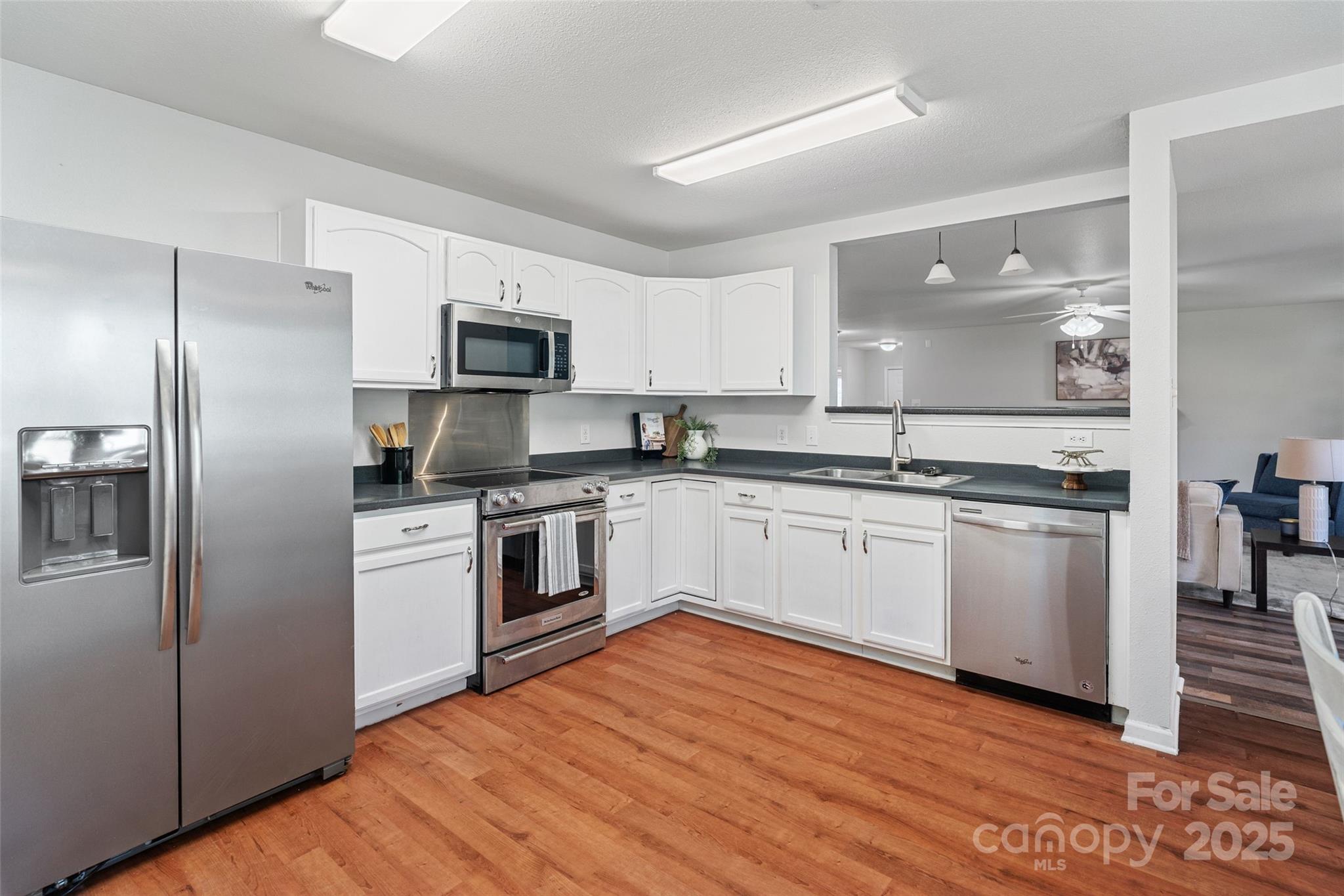 1961 Leesburg Drive