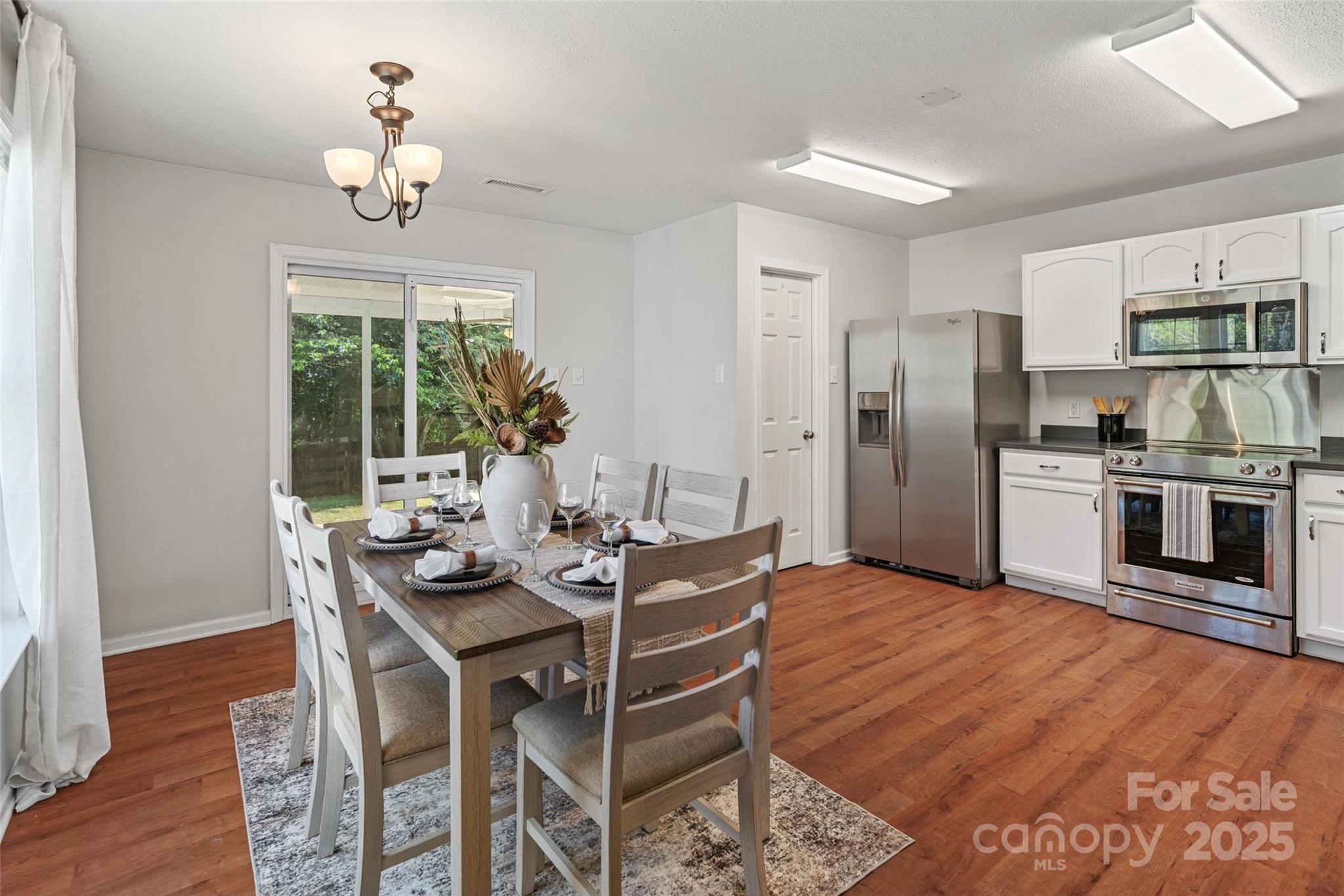 1961 Leesburg Drive