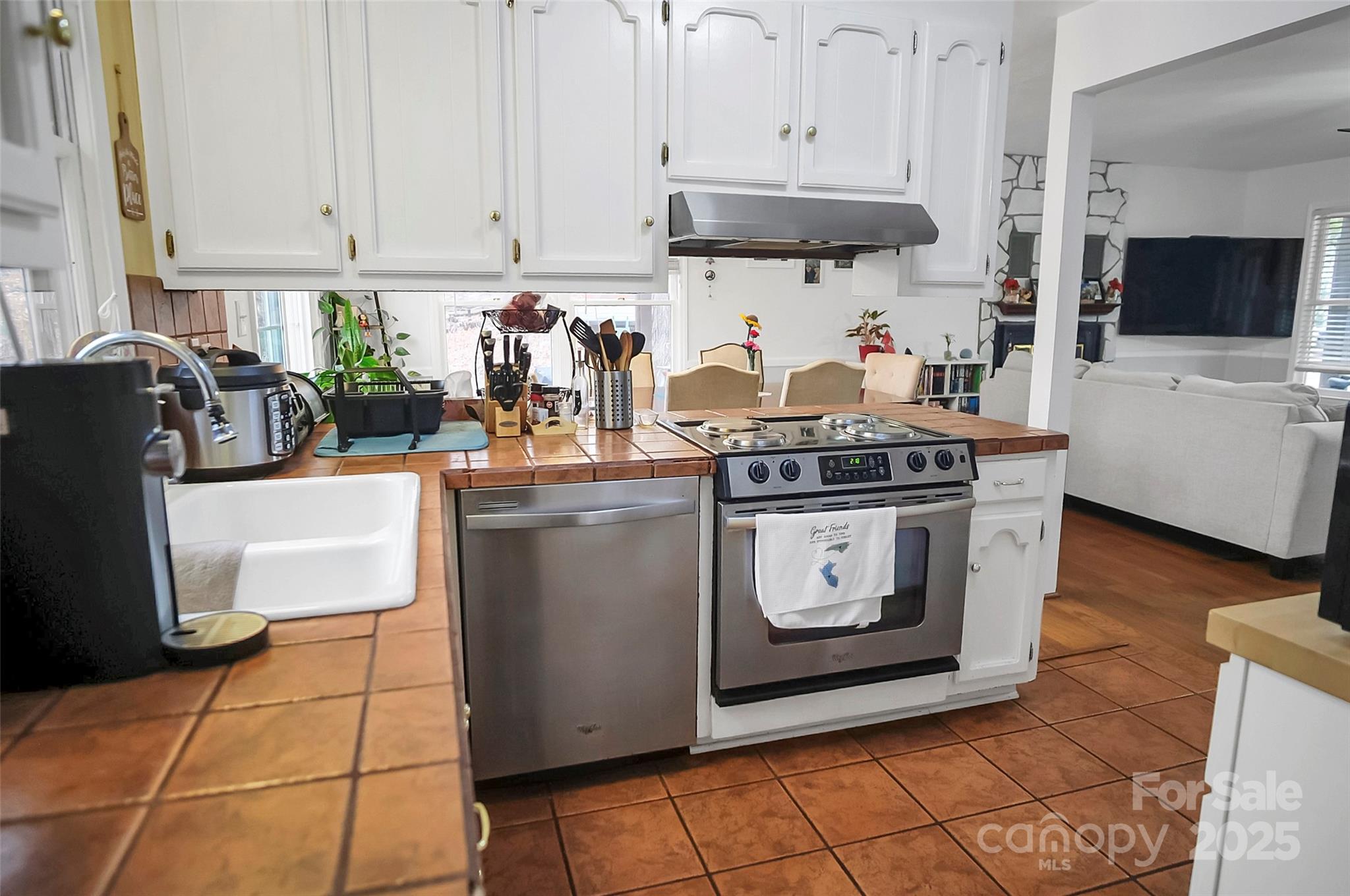 401 Saddlewood Drive