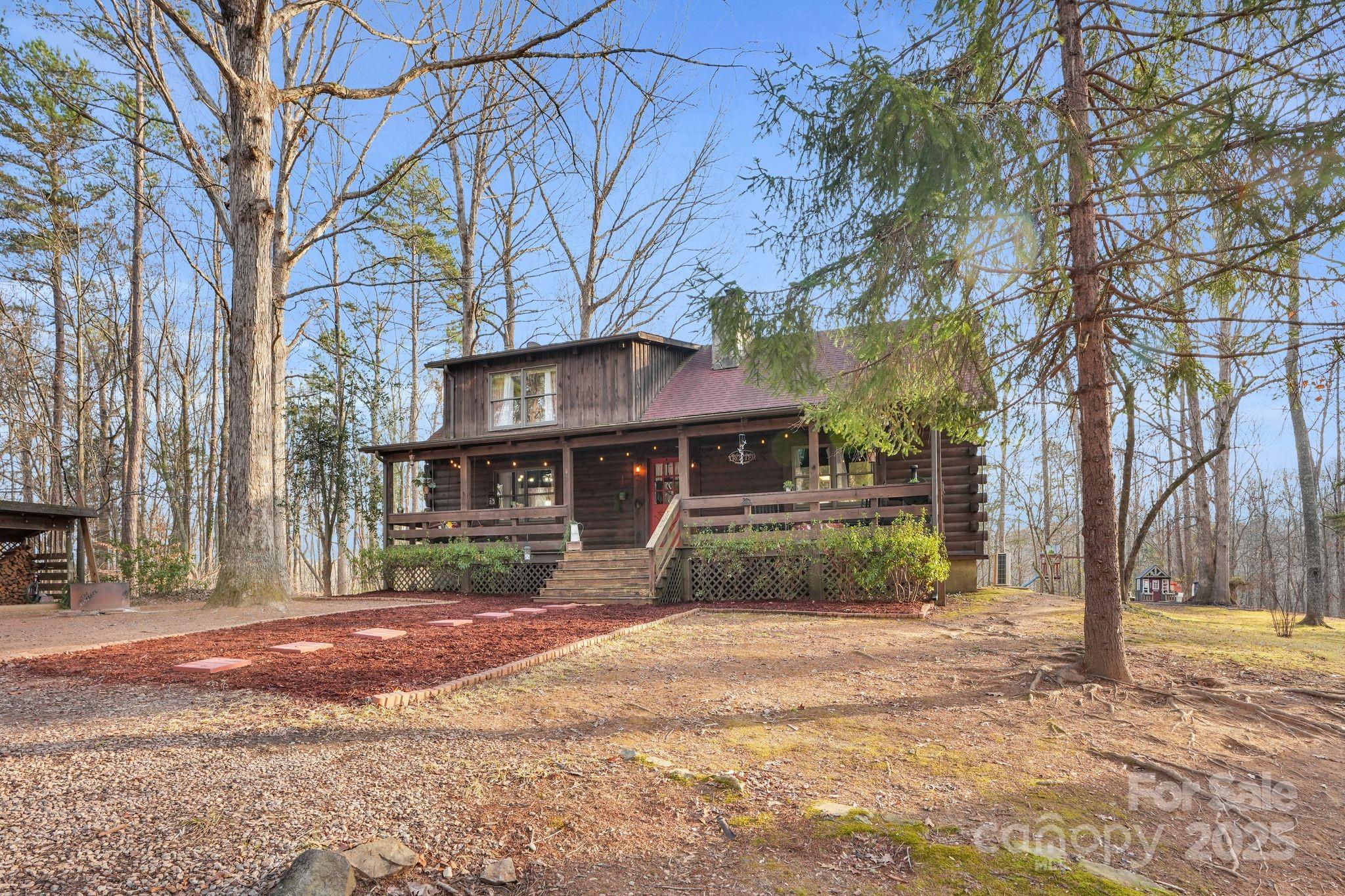 371 Shady Tree Lane