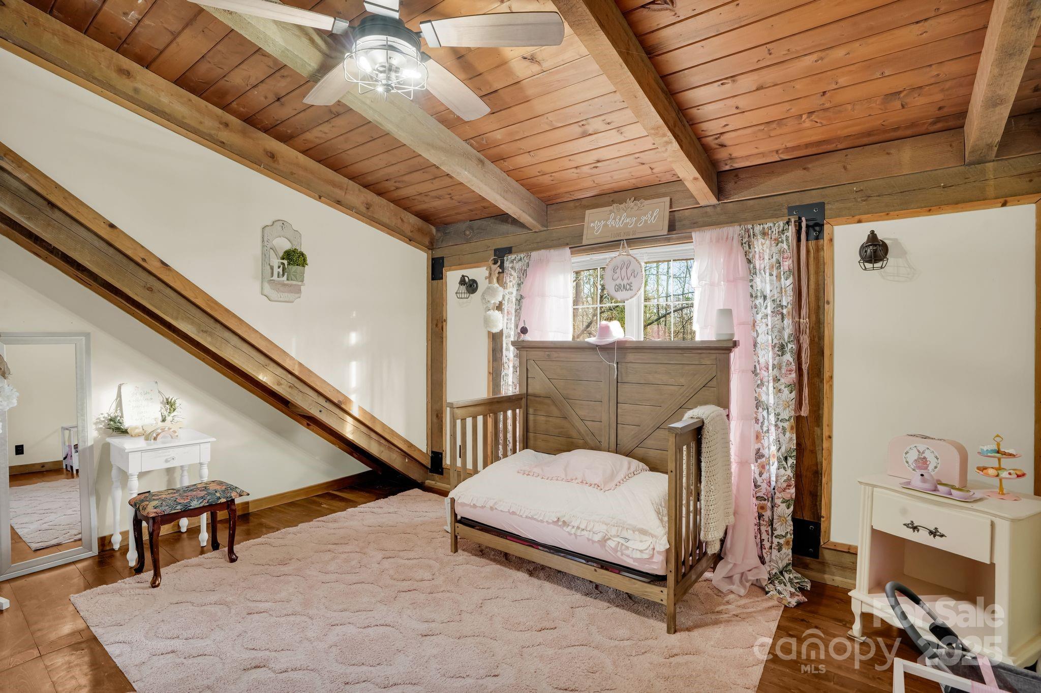 371 Shady Tree Lane