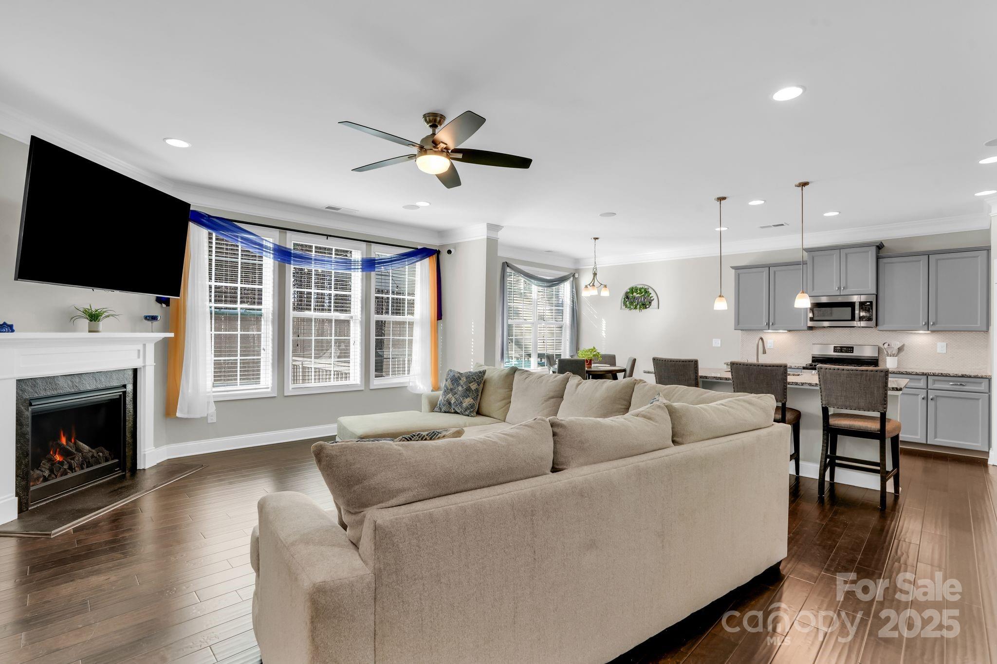 9507 Inverness Bay Road