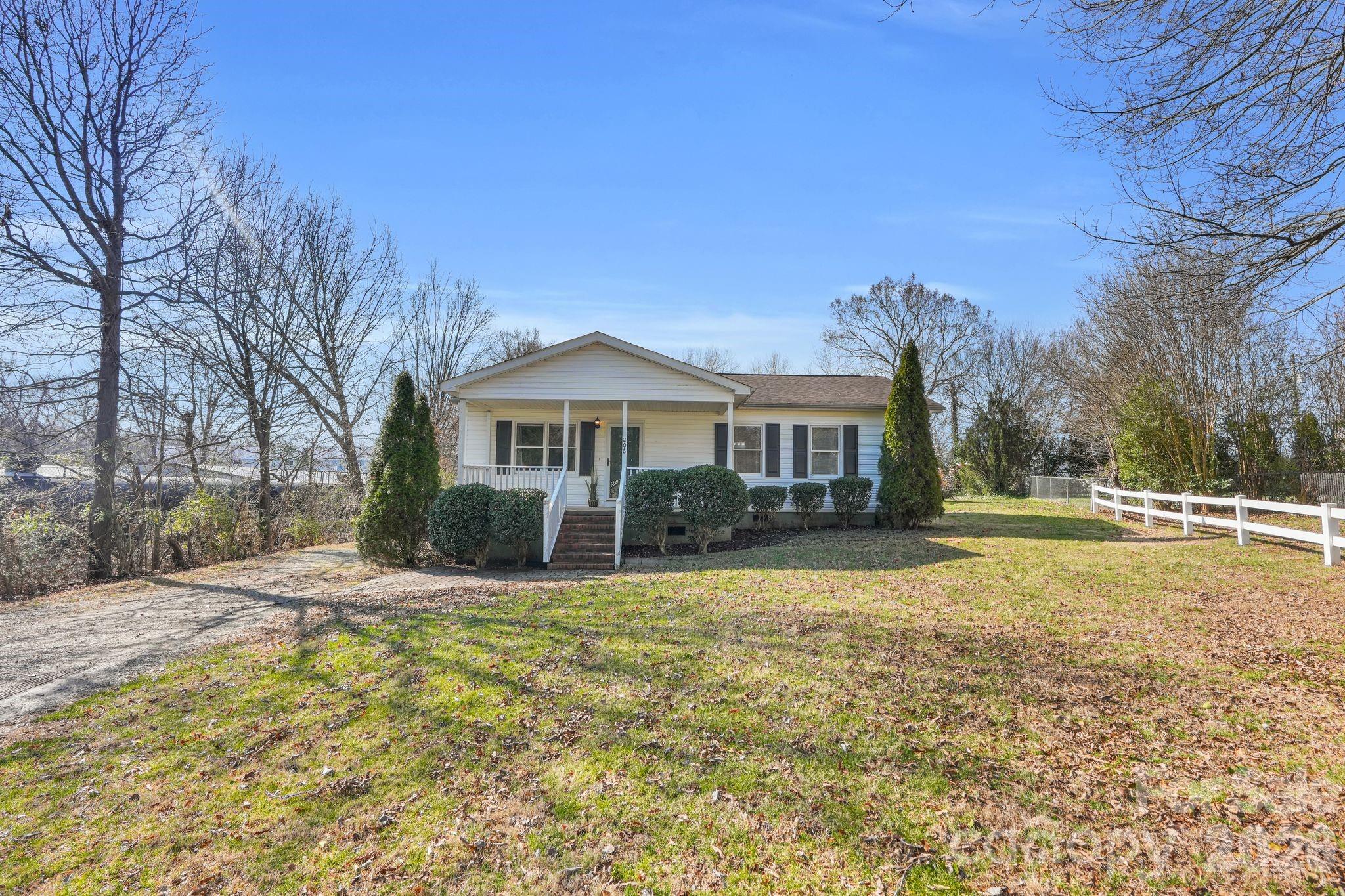 206 Ross Court