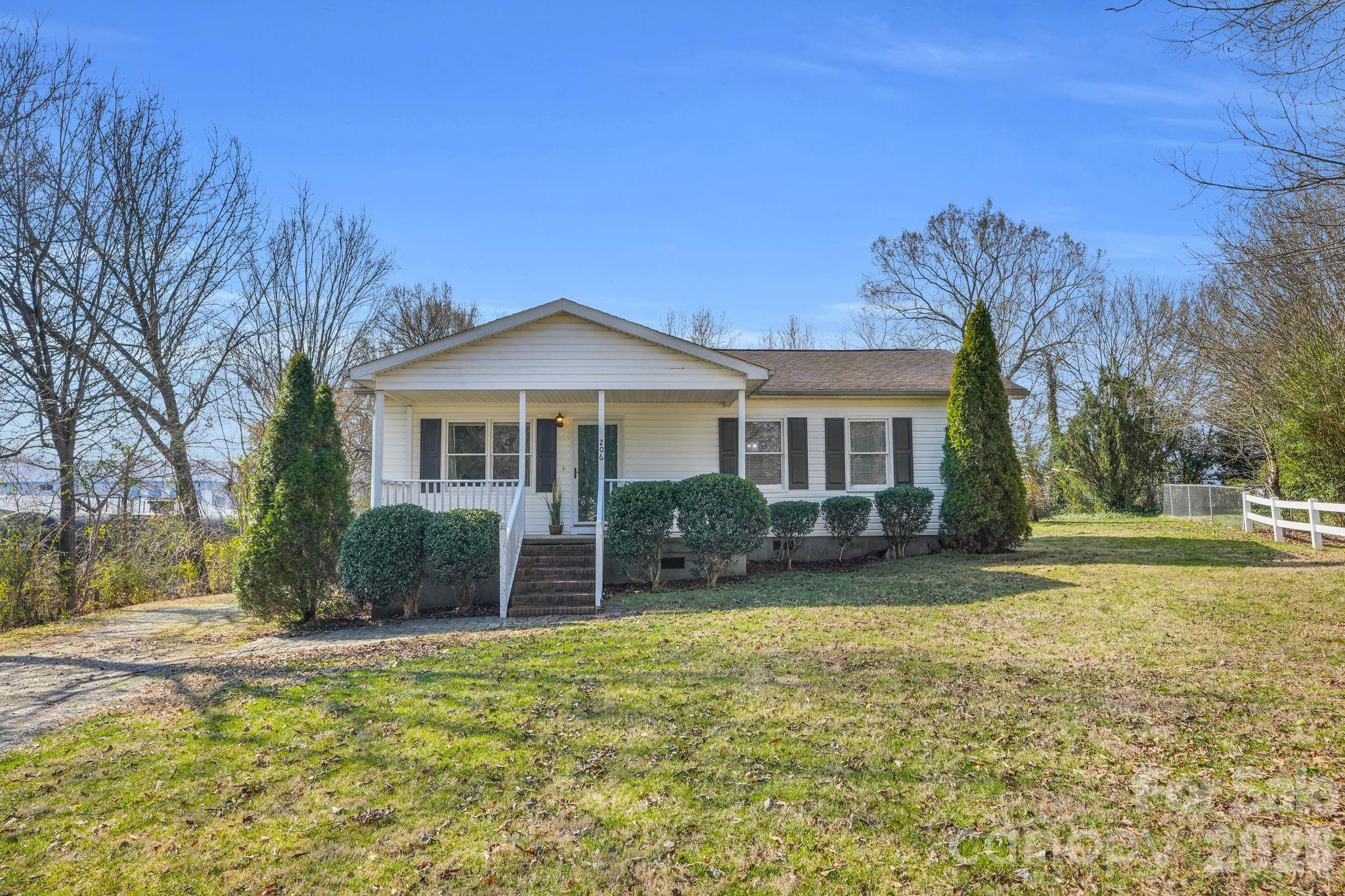 206 Ross Court