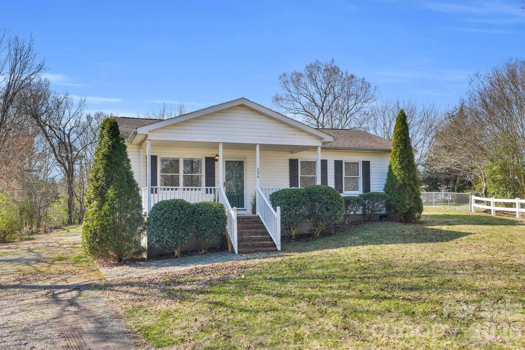 206 Ross Court