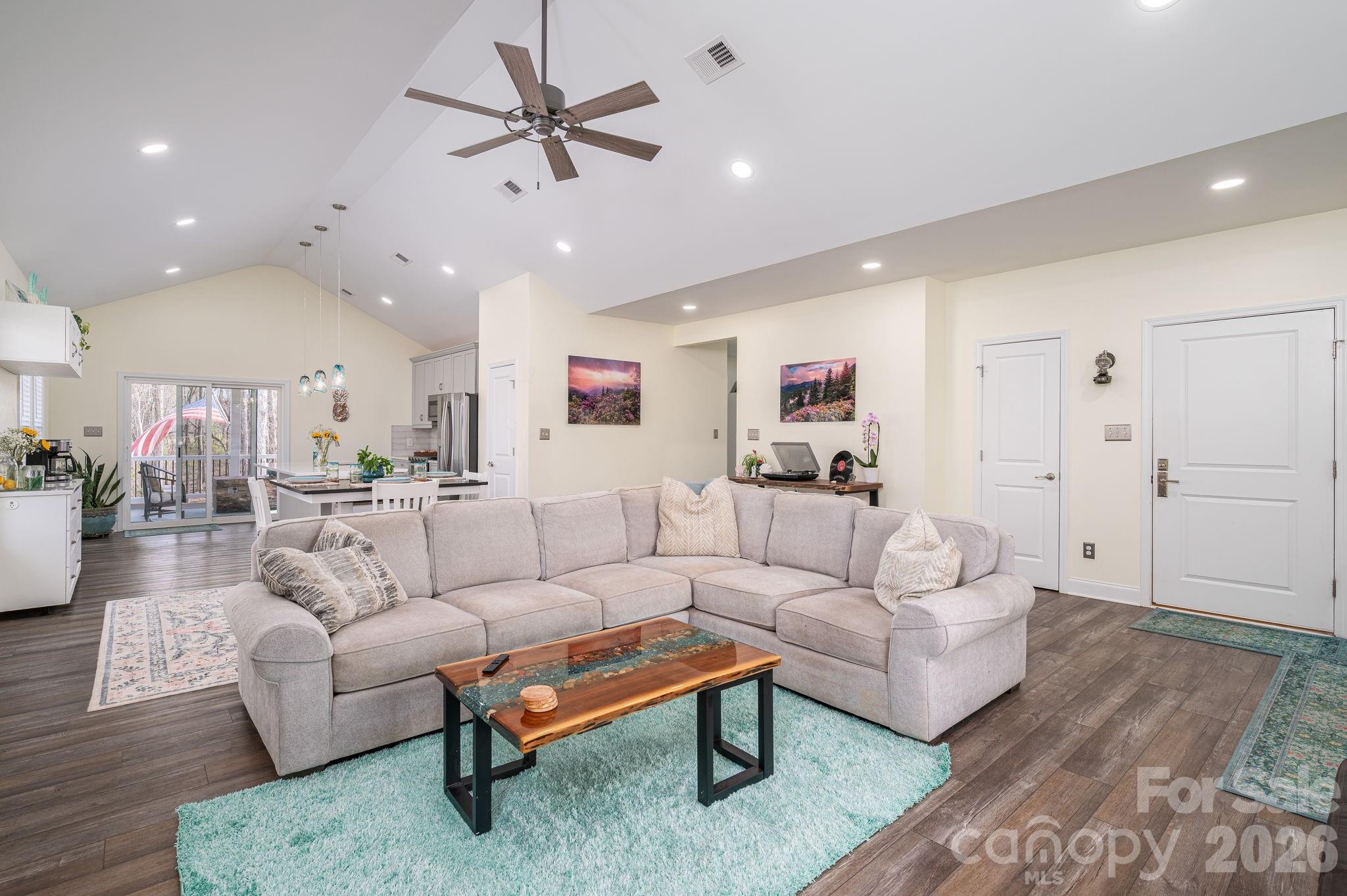 1310 Western Hills Lane