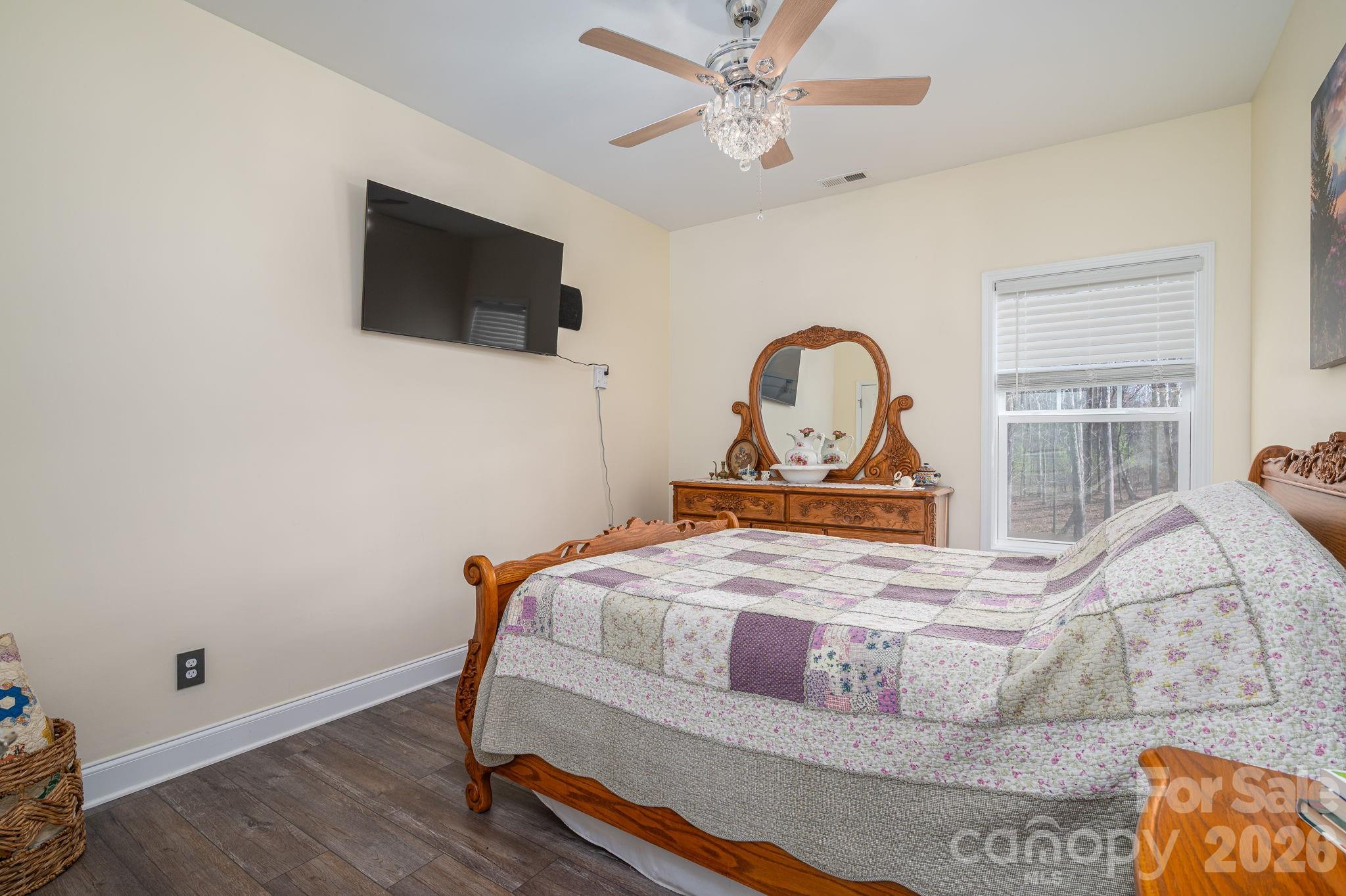 1310 Western Hills Lane