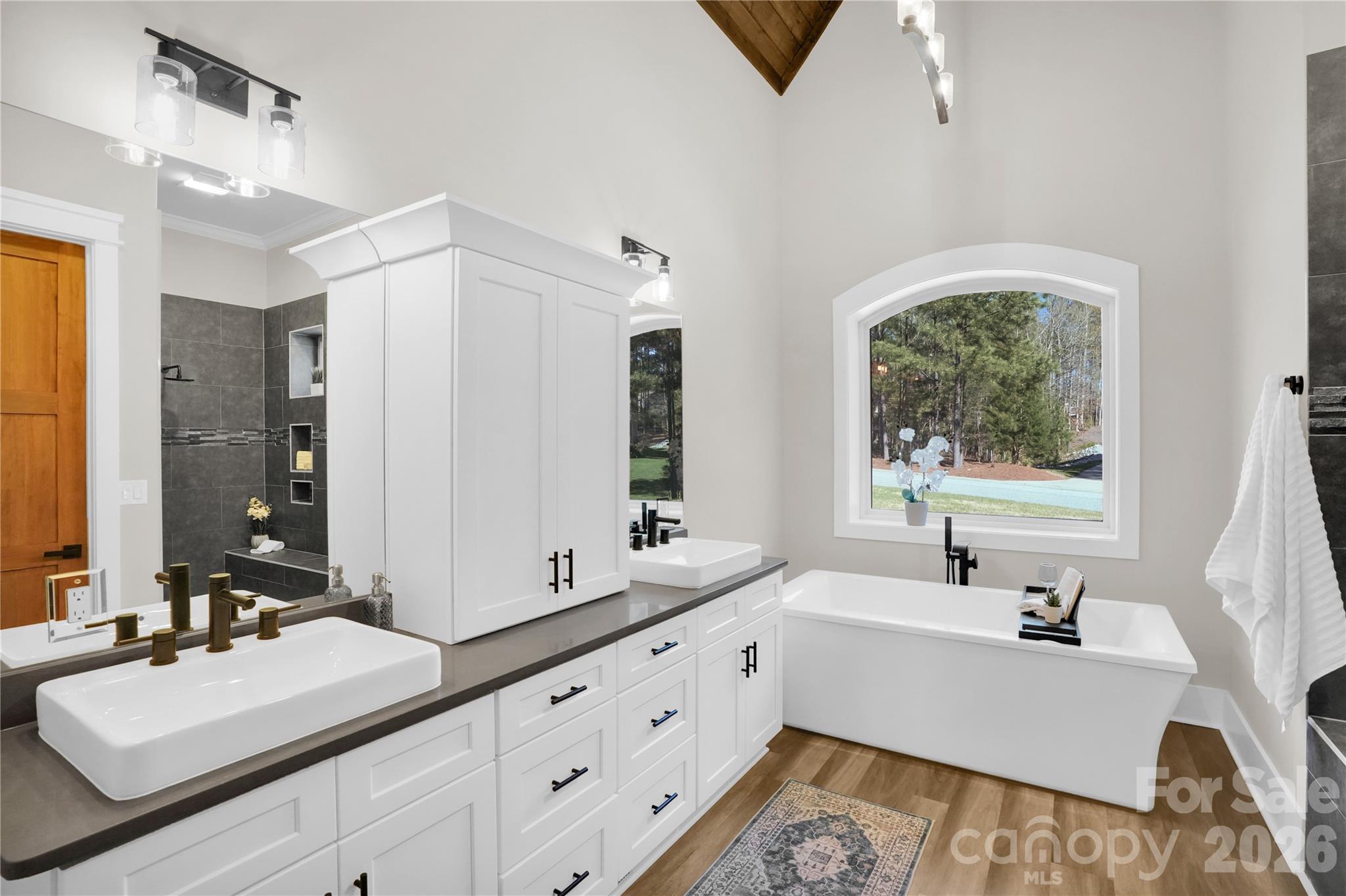 220 Palm Cove Way