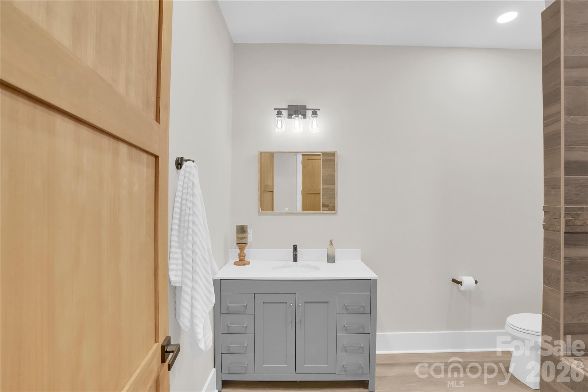 220 Palm Cove Way