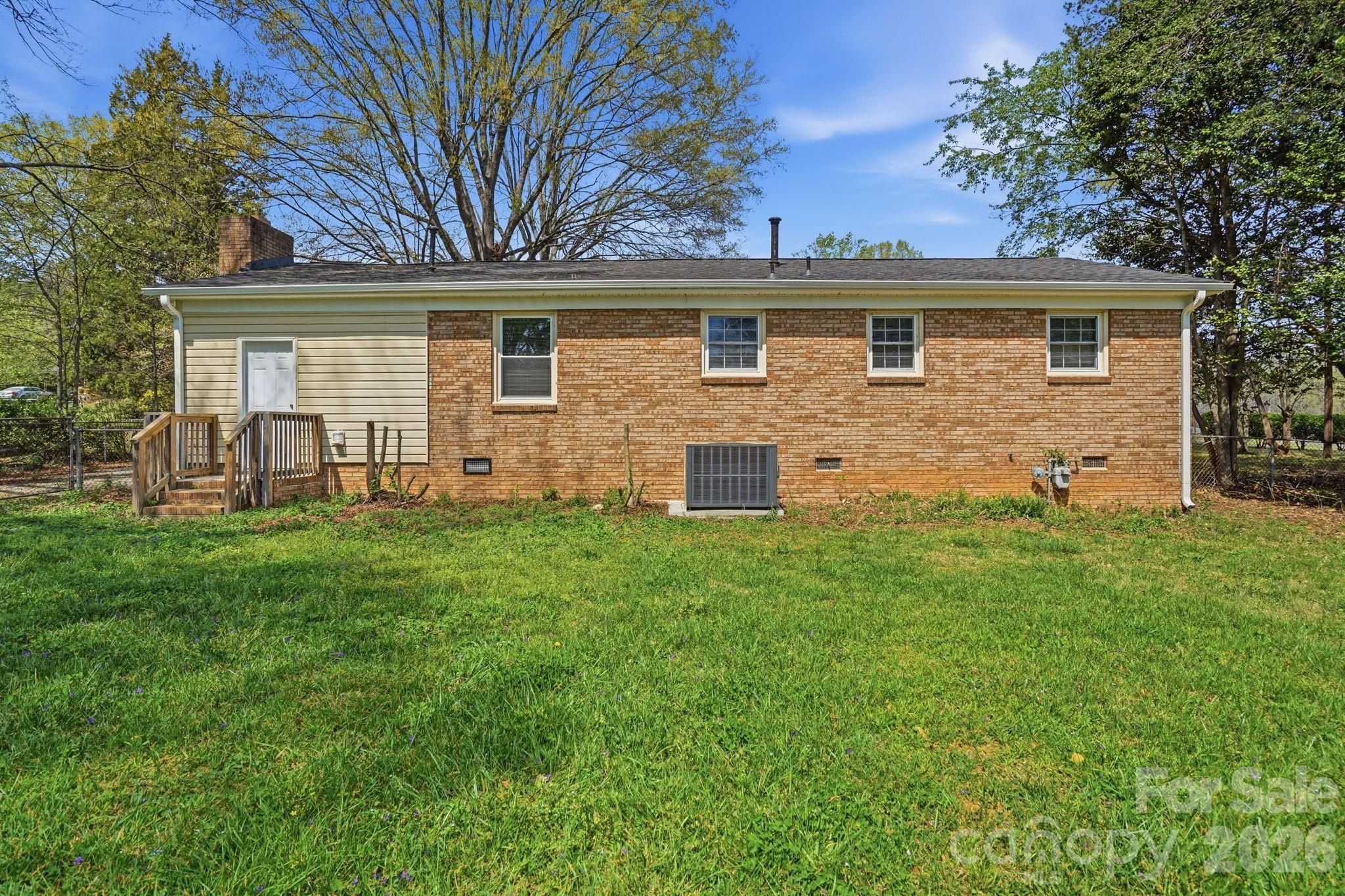 2323 Maplewood Drive