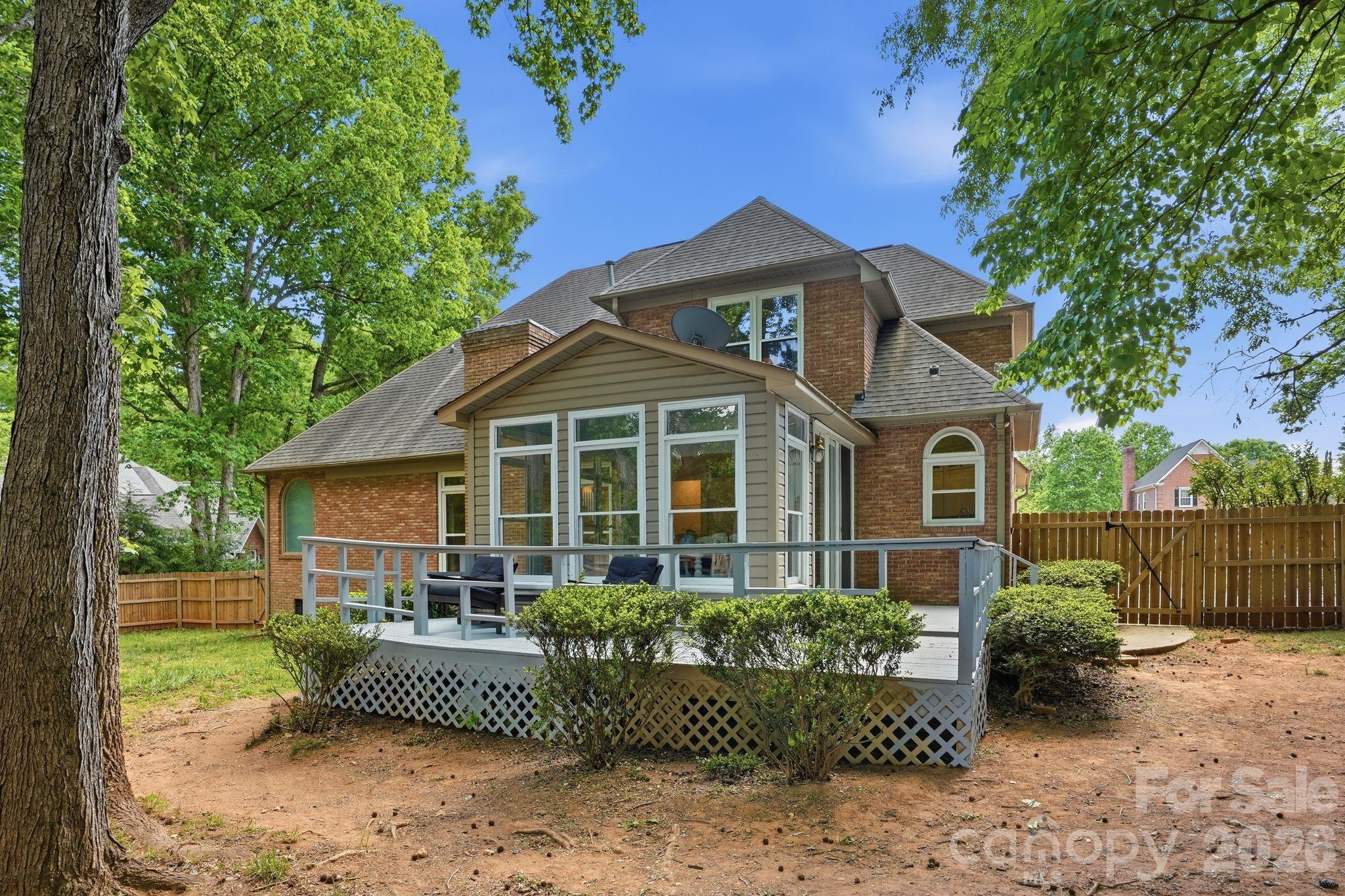 2165 Potpourri Point