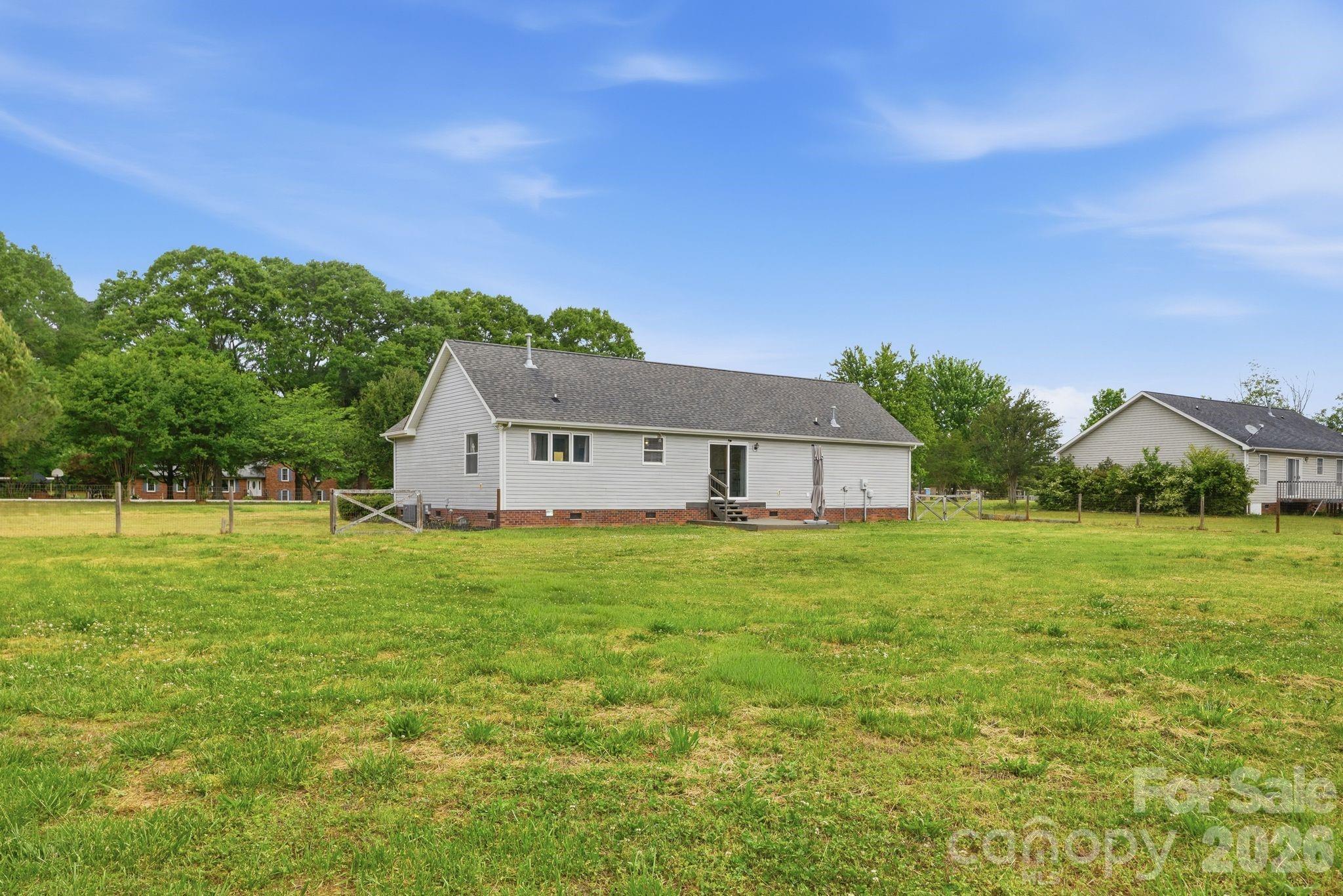 2073 Highway 557 Highway