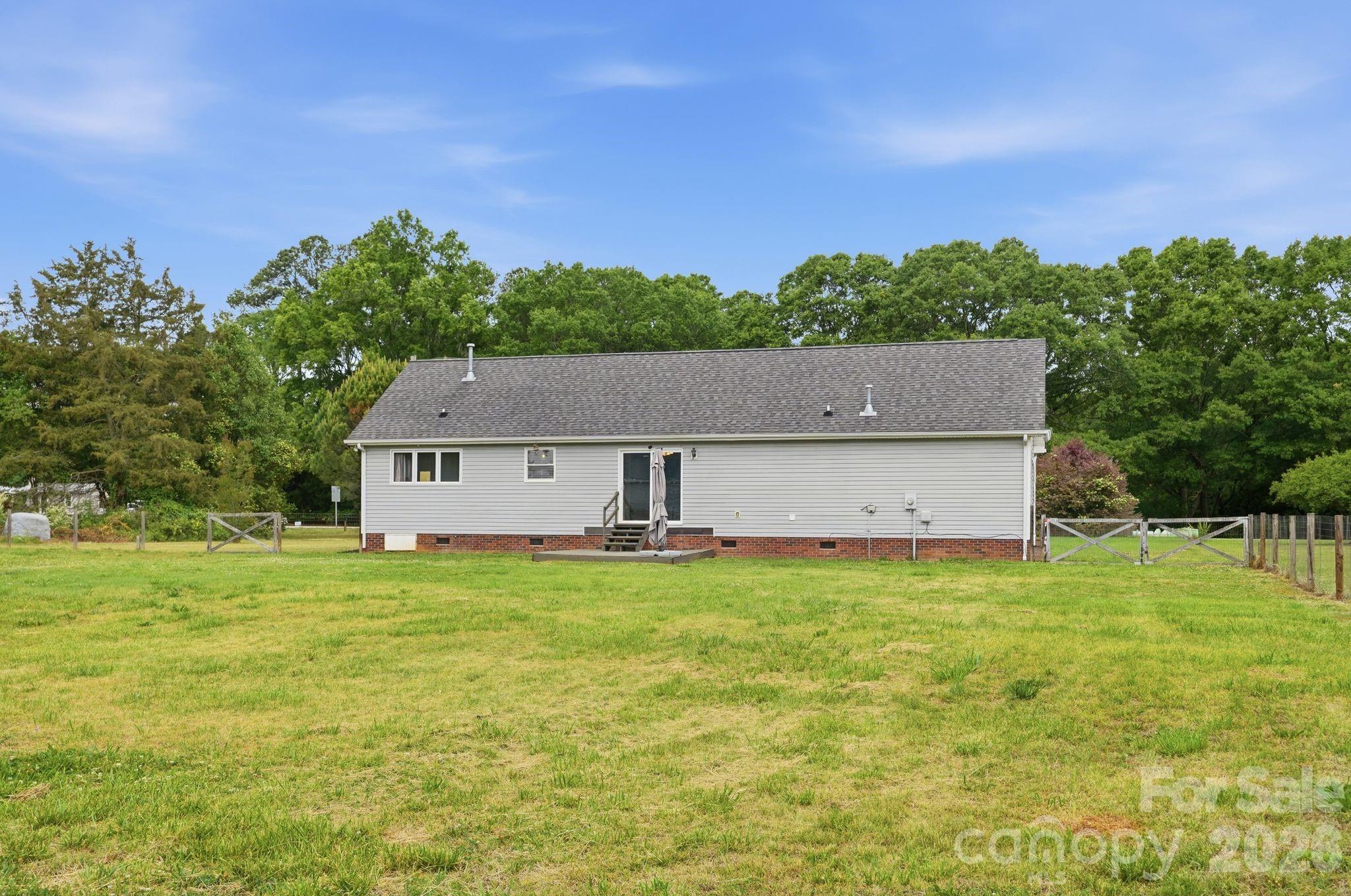 2073 Highway 557 Highway