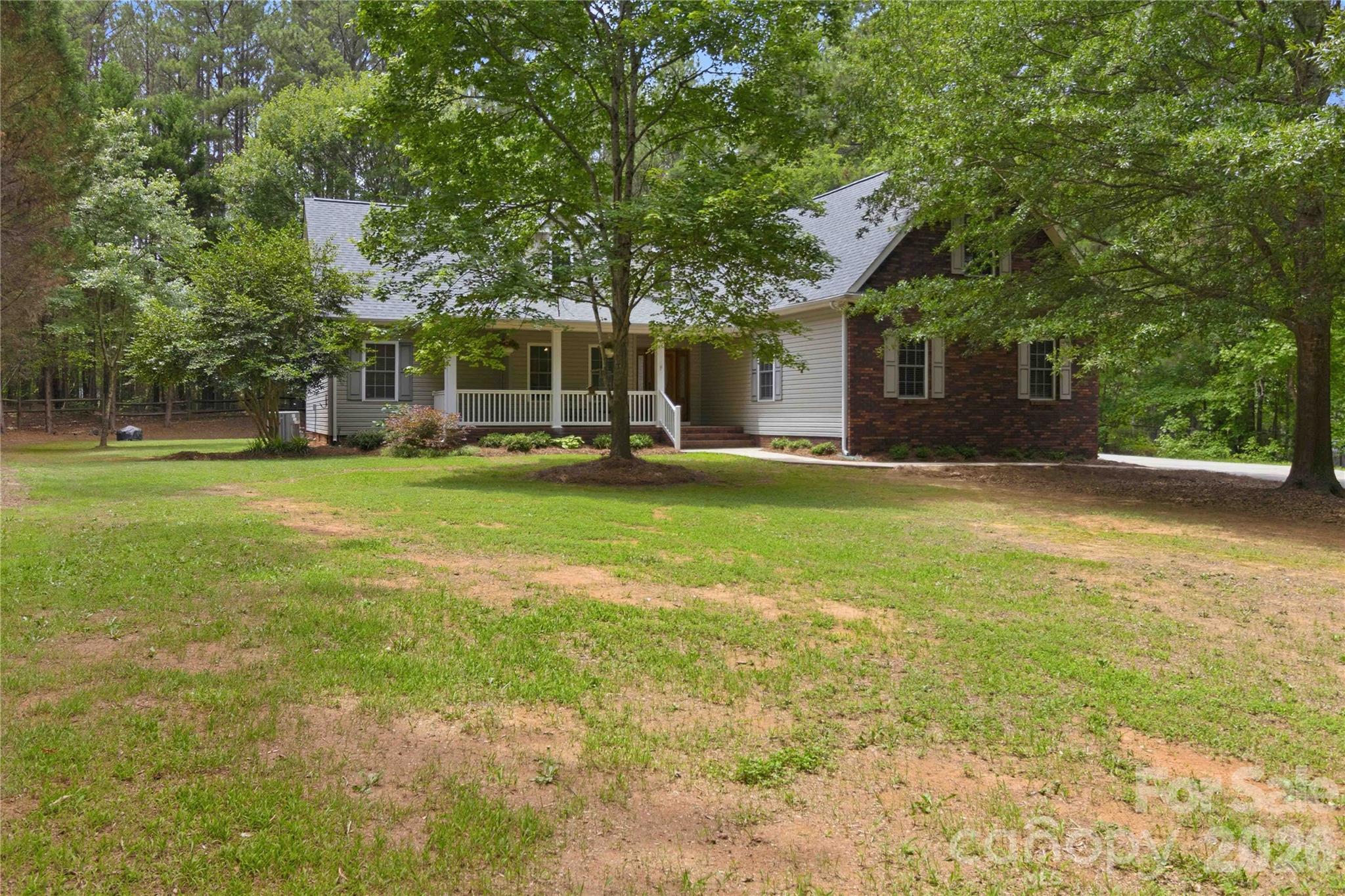 1603 Hunters Place Road