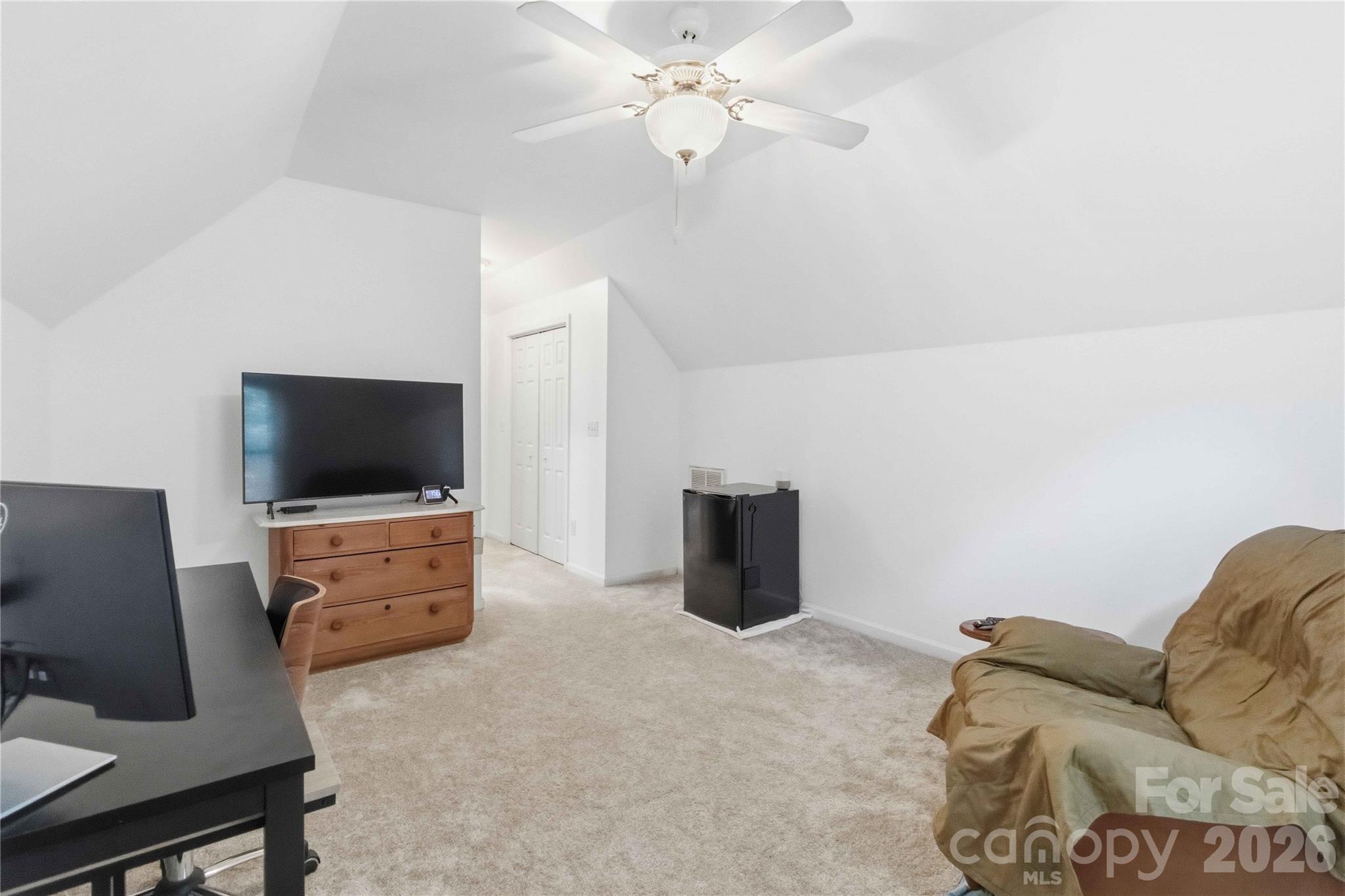 1603 Hunters Place Road